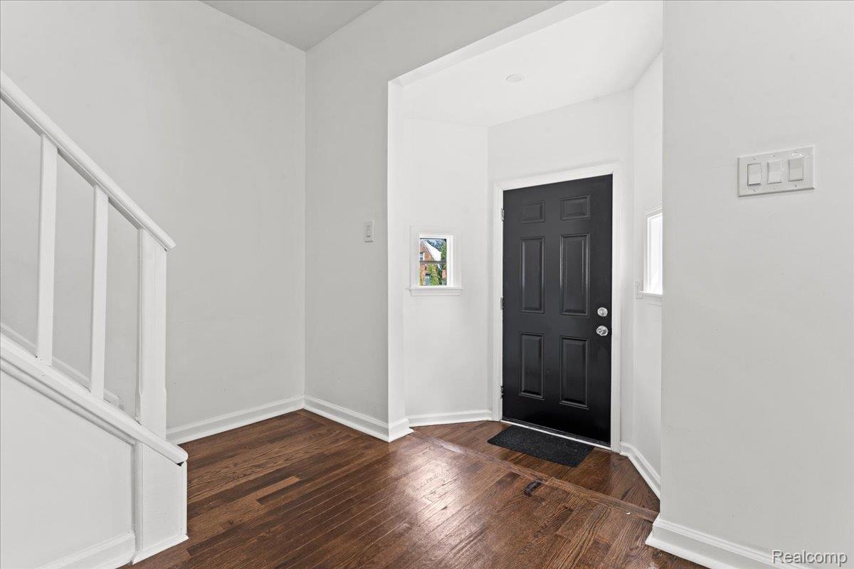 16661 Ardmore Street Property Photo 2