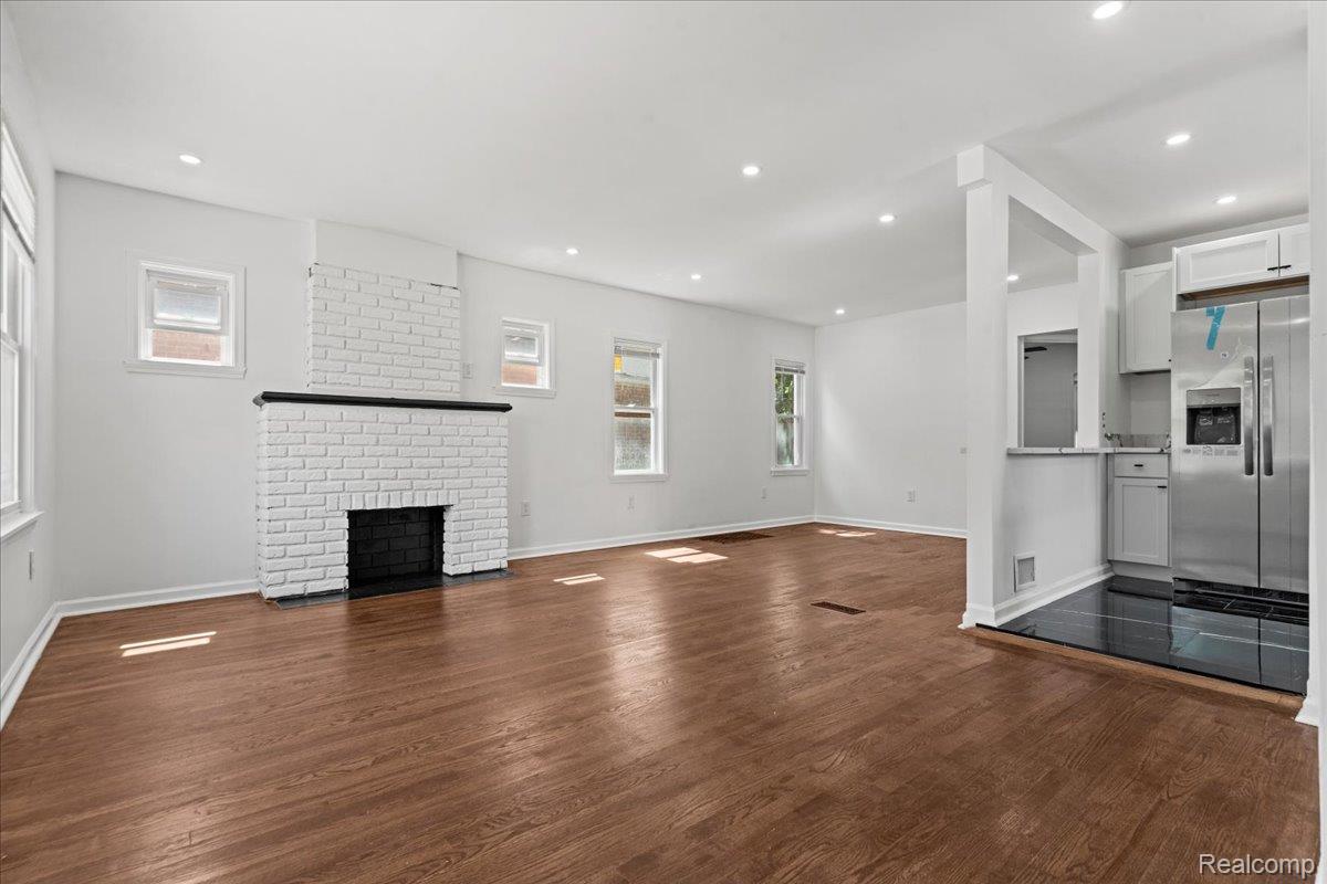 16661 Ardmore Street Property Photo 4
