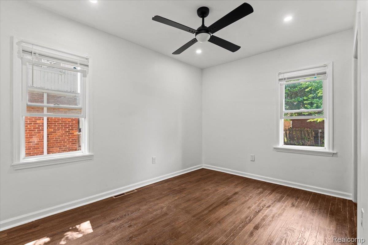 16661 Ardmore Street Property Photo 16