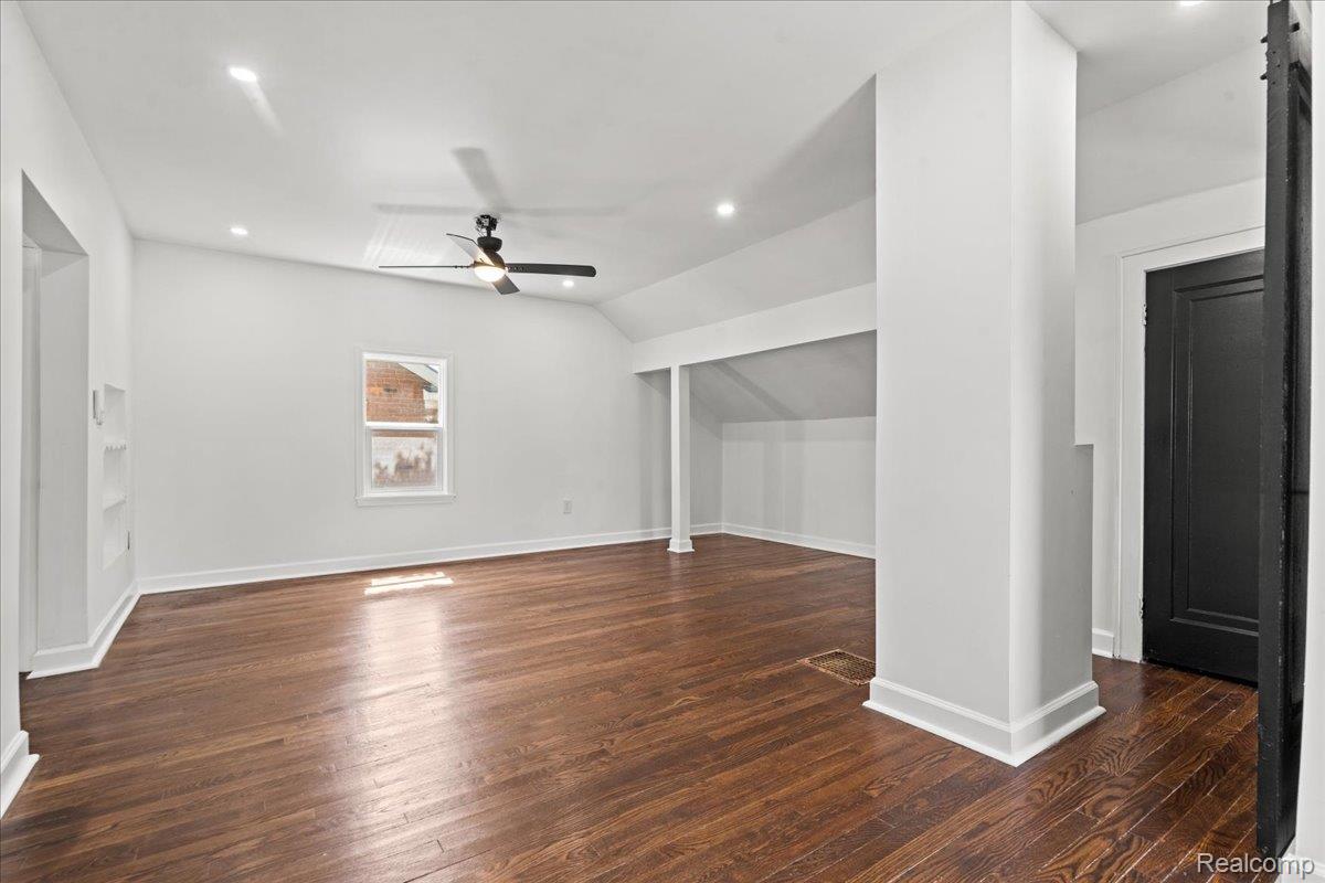 16661 Ardmore Street Property Photo 18