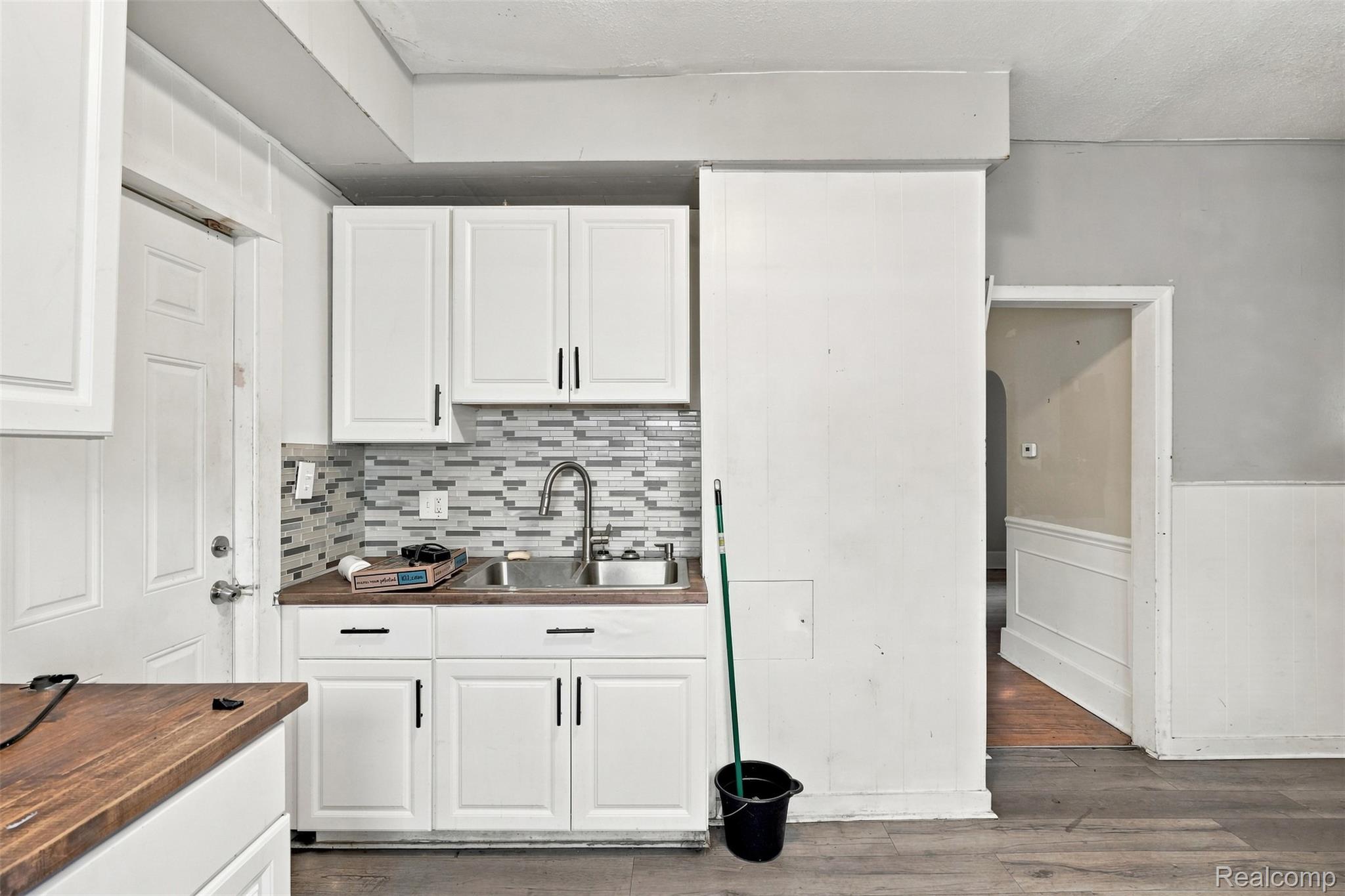3910 Bedford Street Property Photo 8