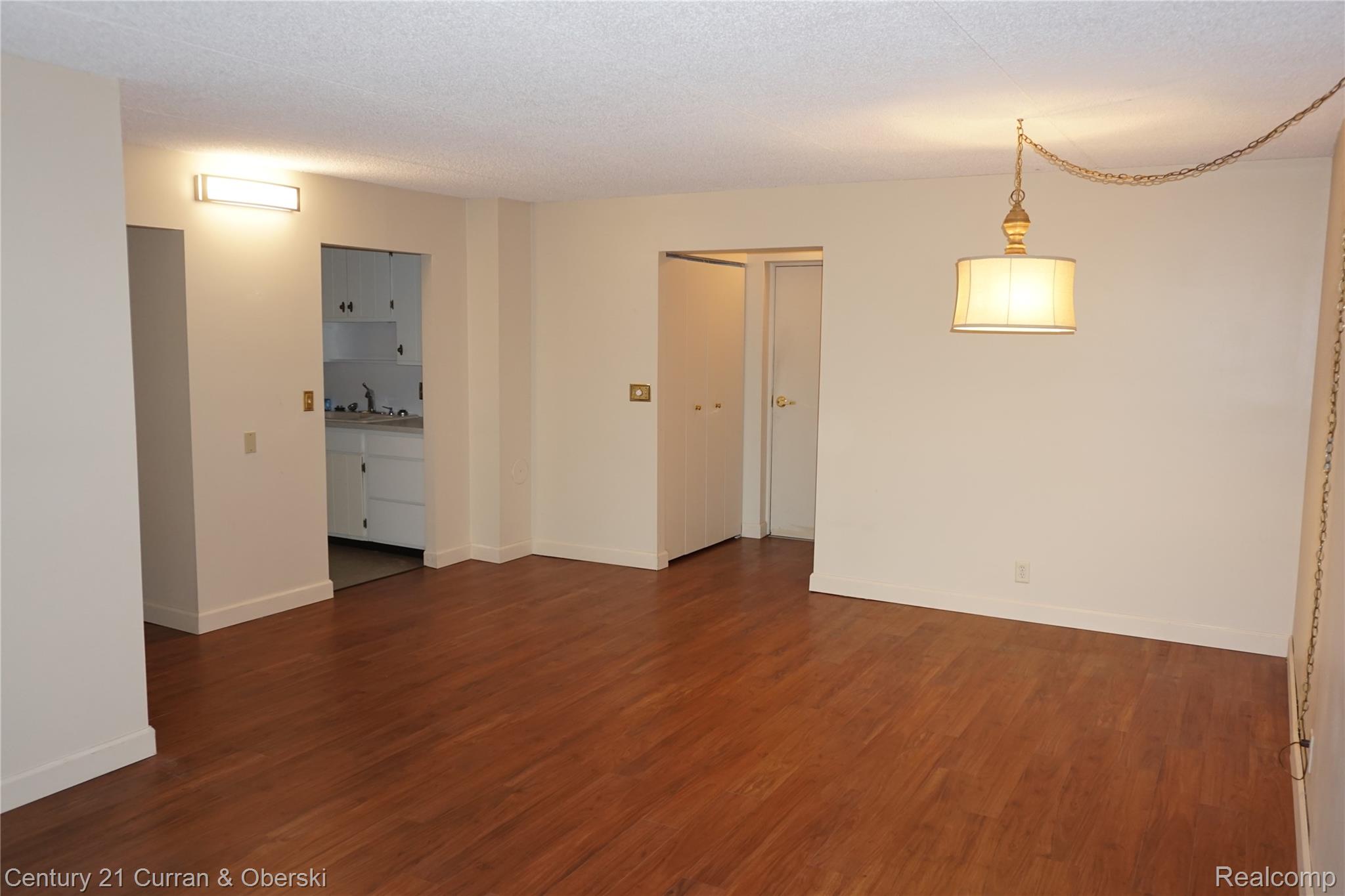 21800 Morley Avenue 510 Property Photo 10