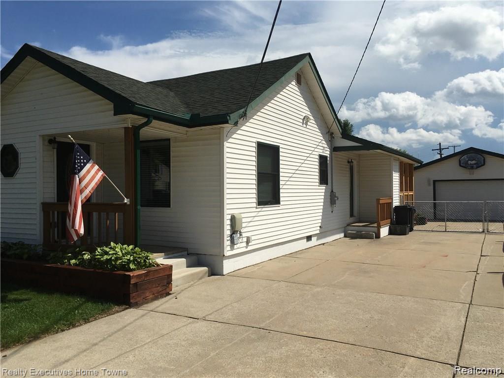 7526 Crissman Street Property Photo 1