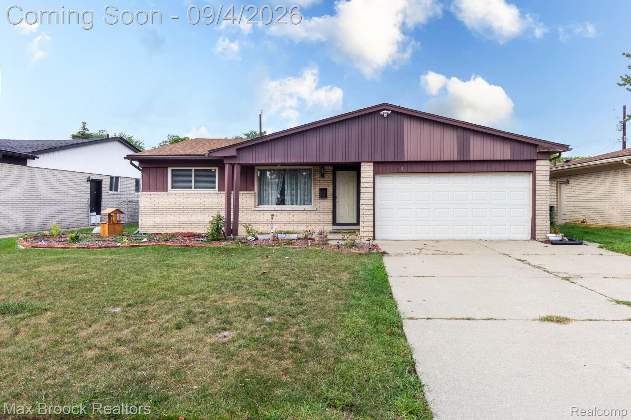 14943 Carmel Drive Property Photo 1
