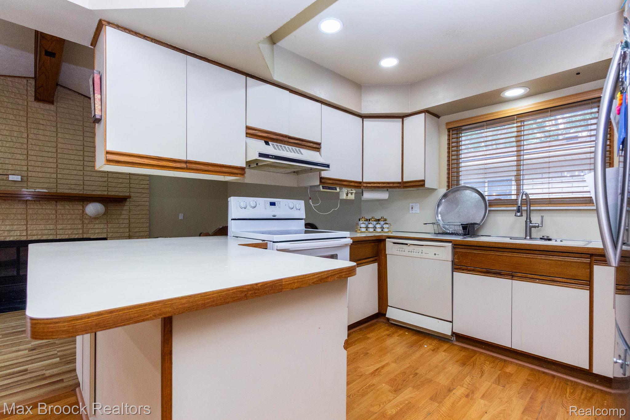 14943 Carmel Drive Property Photo 14