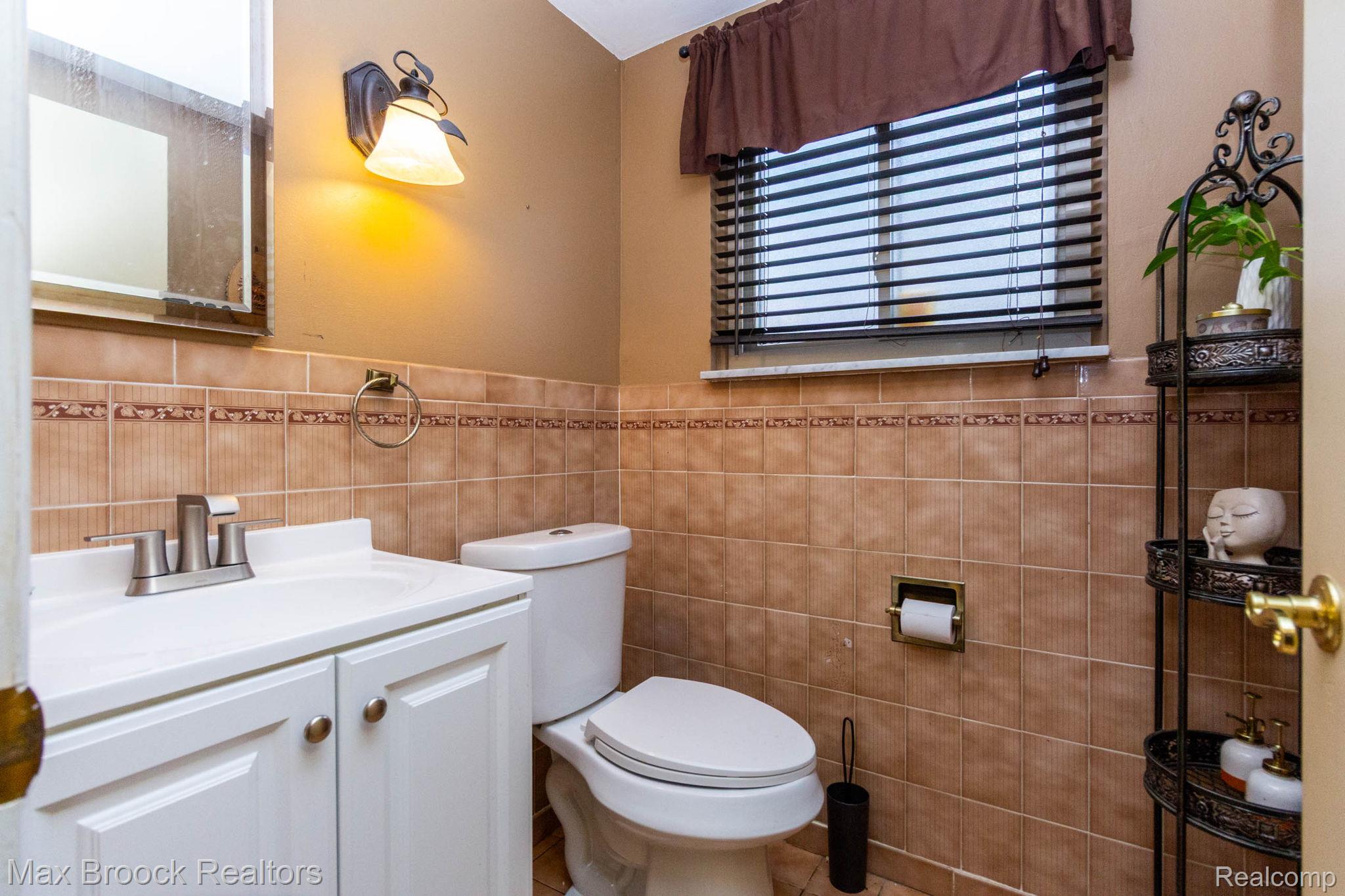 14943 Carmel Drive Property Photo 20