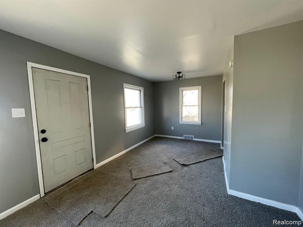 17924 Mackay Street Property Photo 4