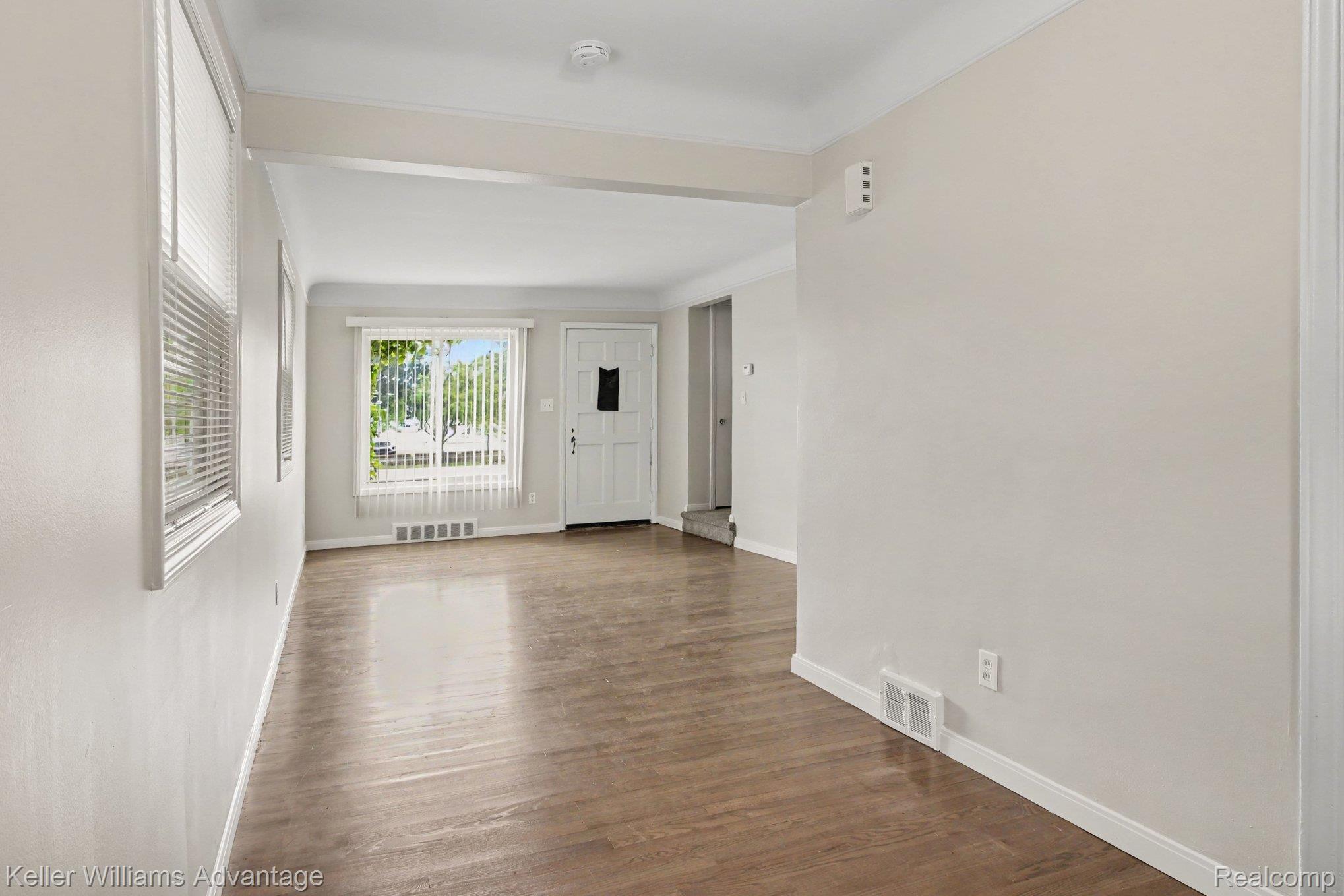 24434 W Chicago Property Photo 3
