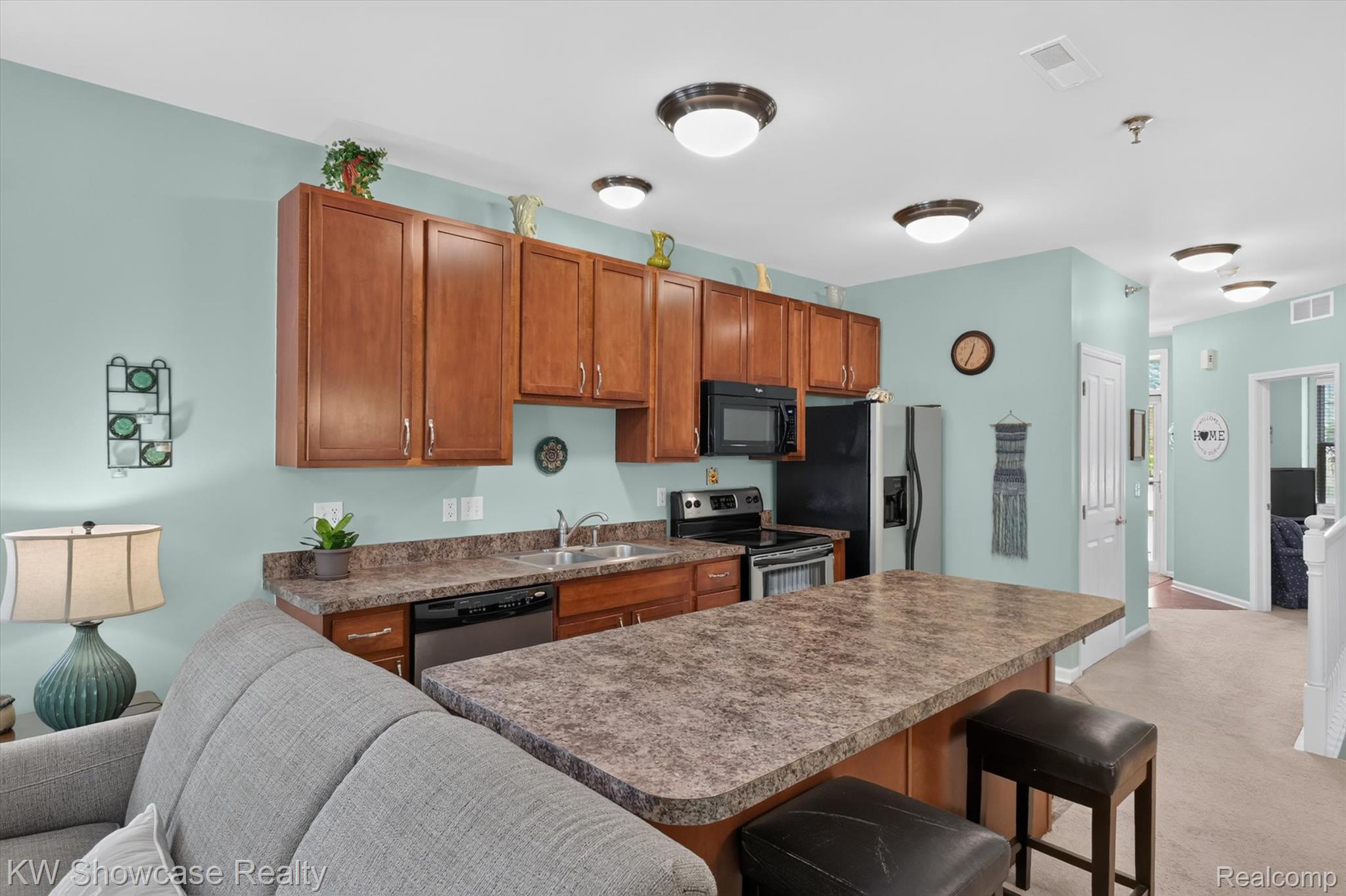 7100 Heron Hills Drive Property Photo 9
