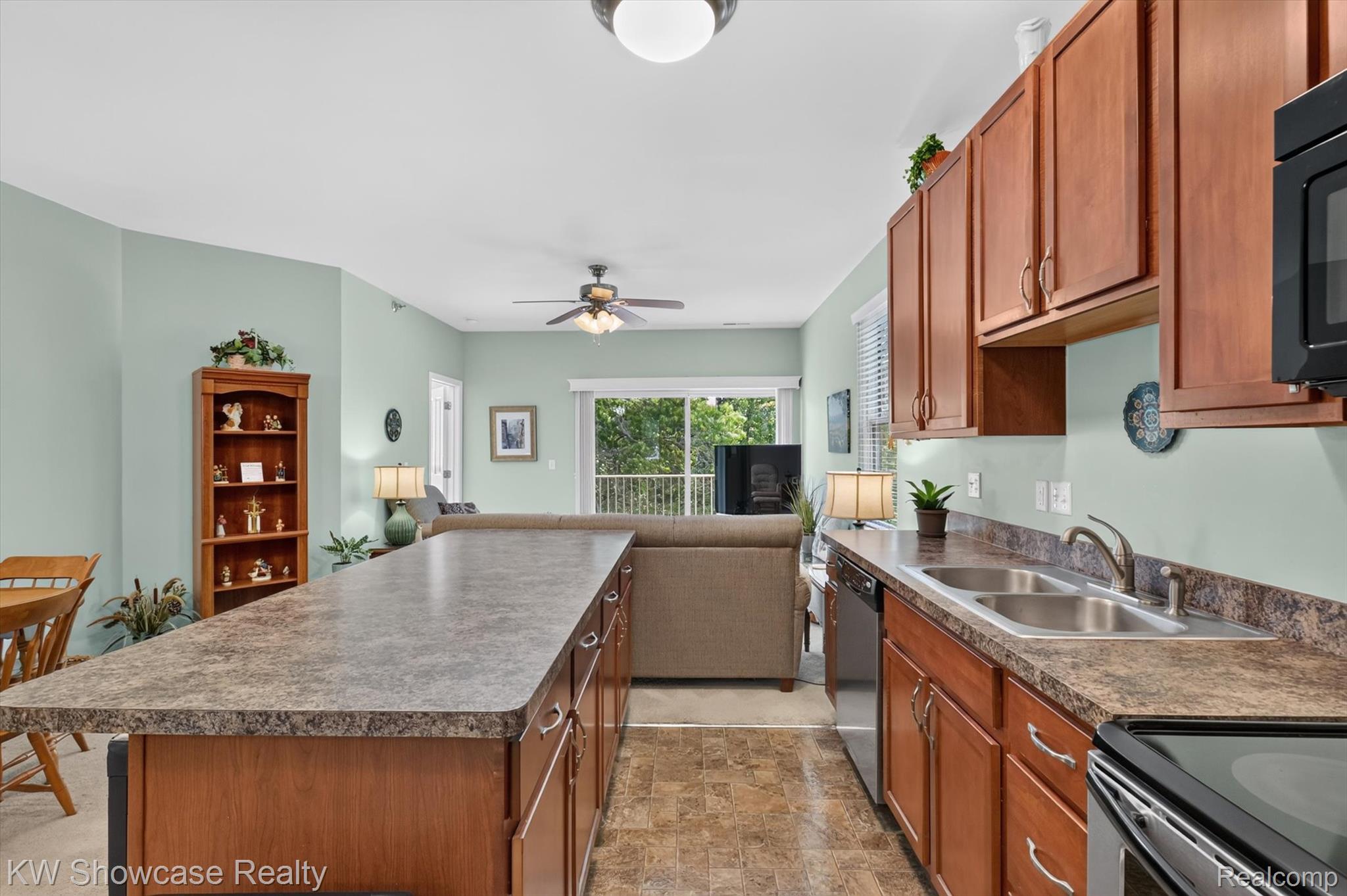 7100 Heron Hills Drive Property Photo 11