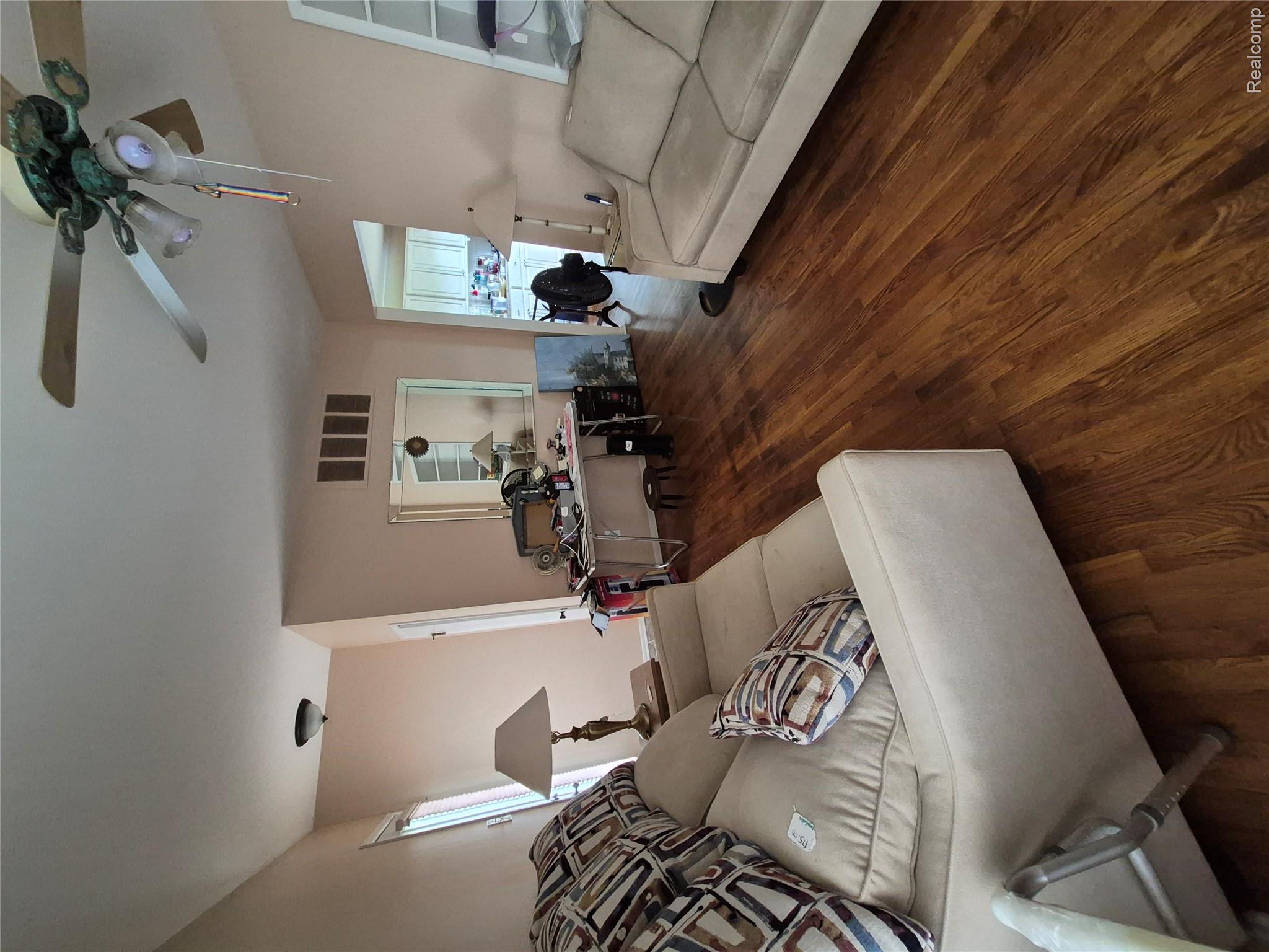 3498 W Walton Boulevard Property Photo 24