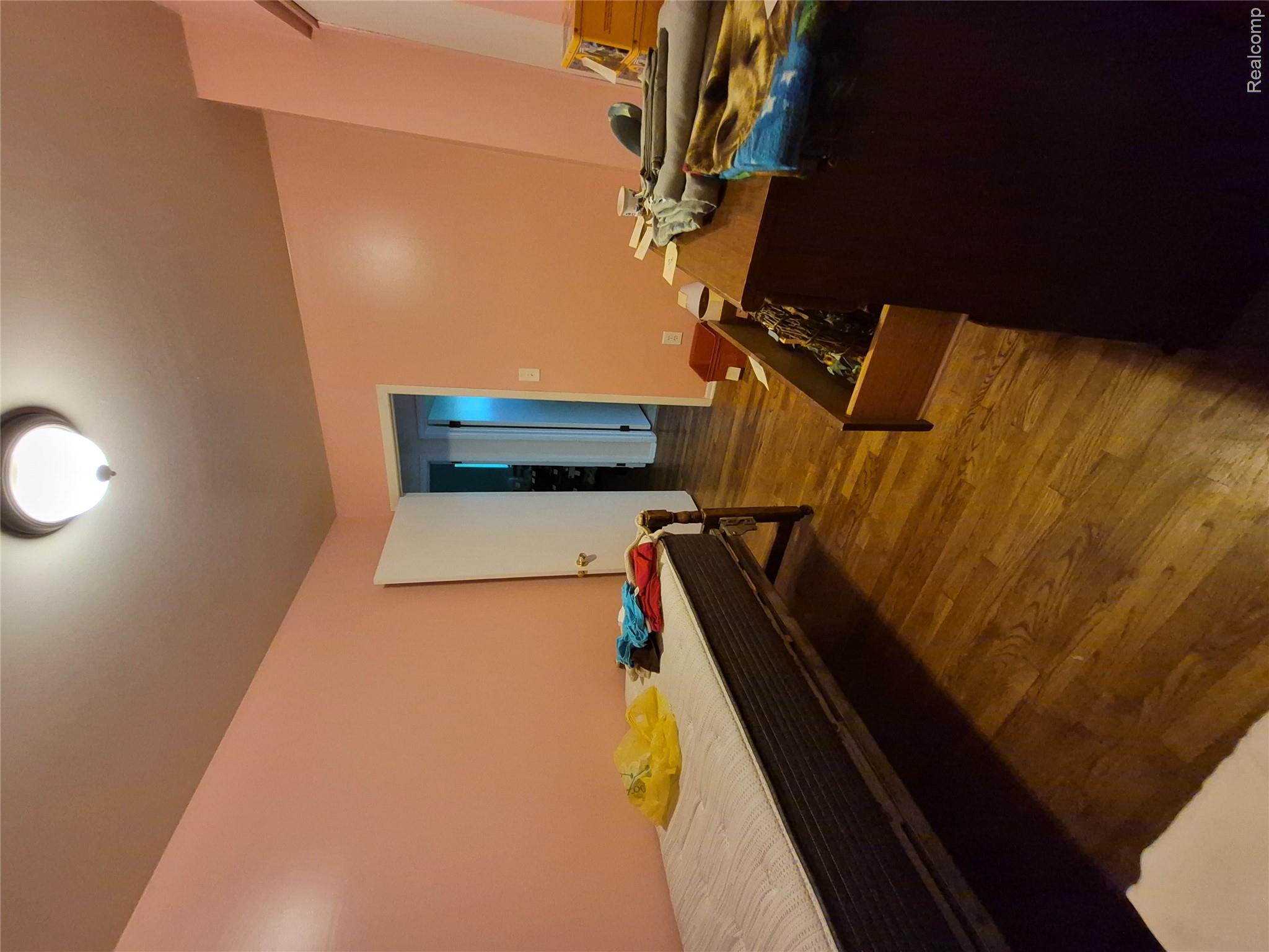 3498 W Walton Boulevard Property Photo 28