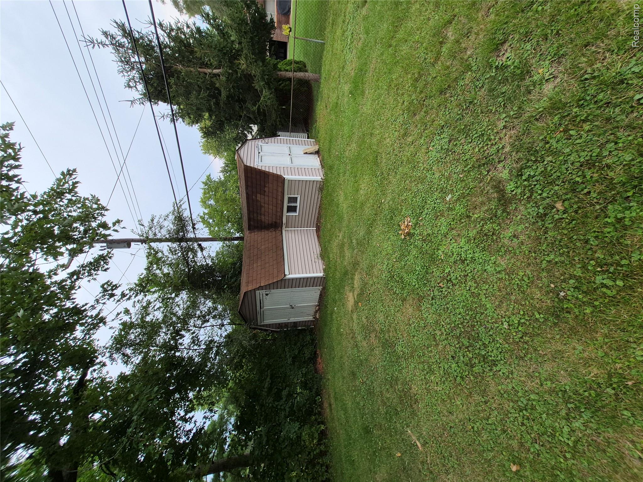 3498 W Walton Boulevard Property Photo 35