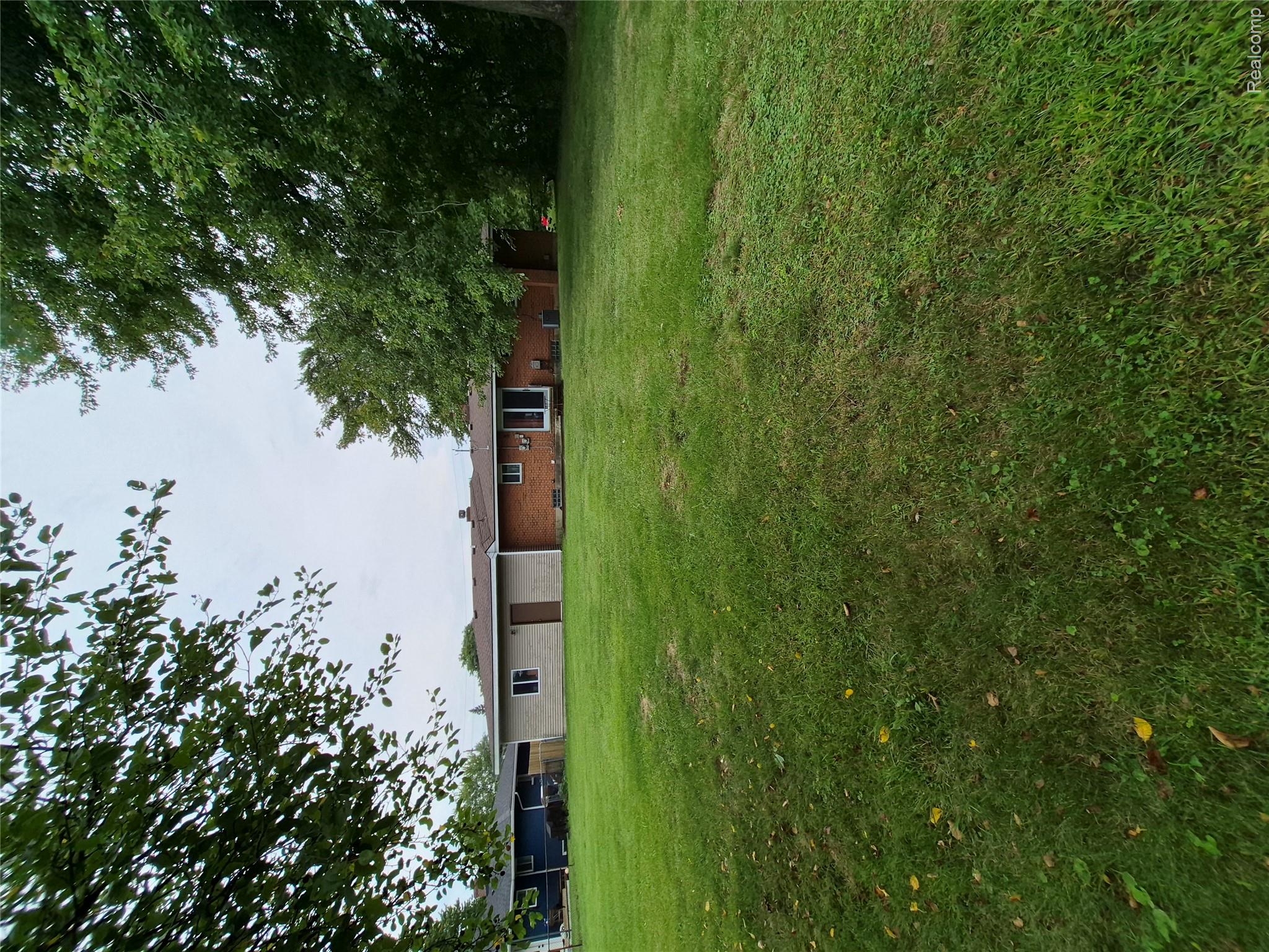 3498 W Walton Boulevard Property Photo 36