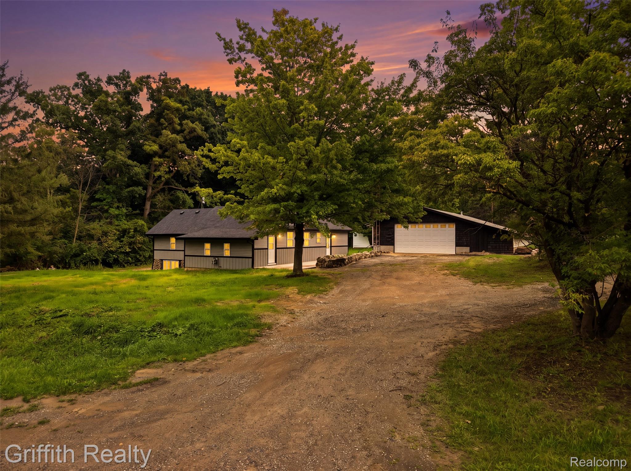 5820 Mack Road Property Photo 1