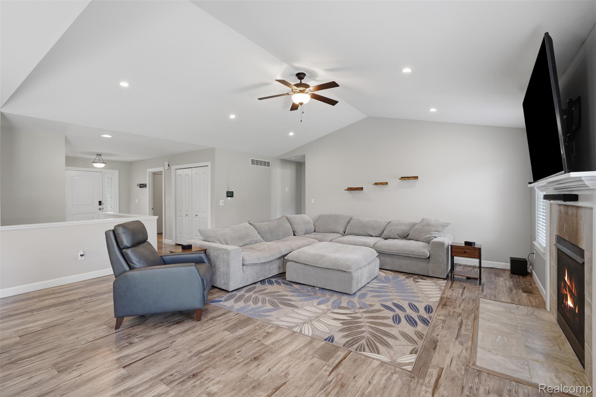 665 Marblewood Lane Property Photo 12