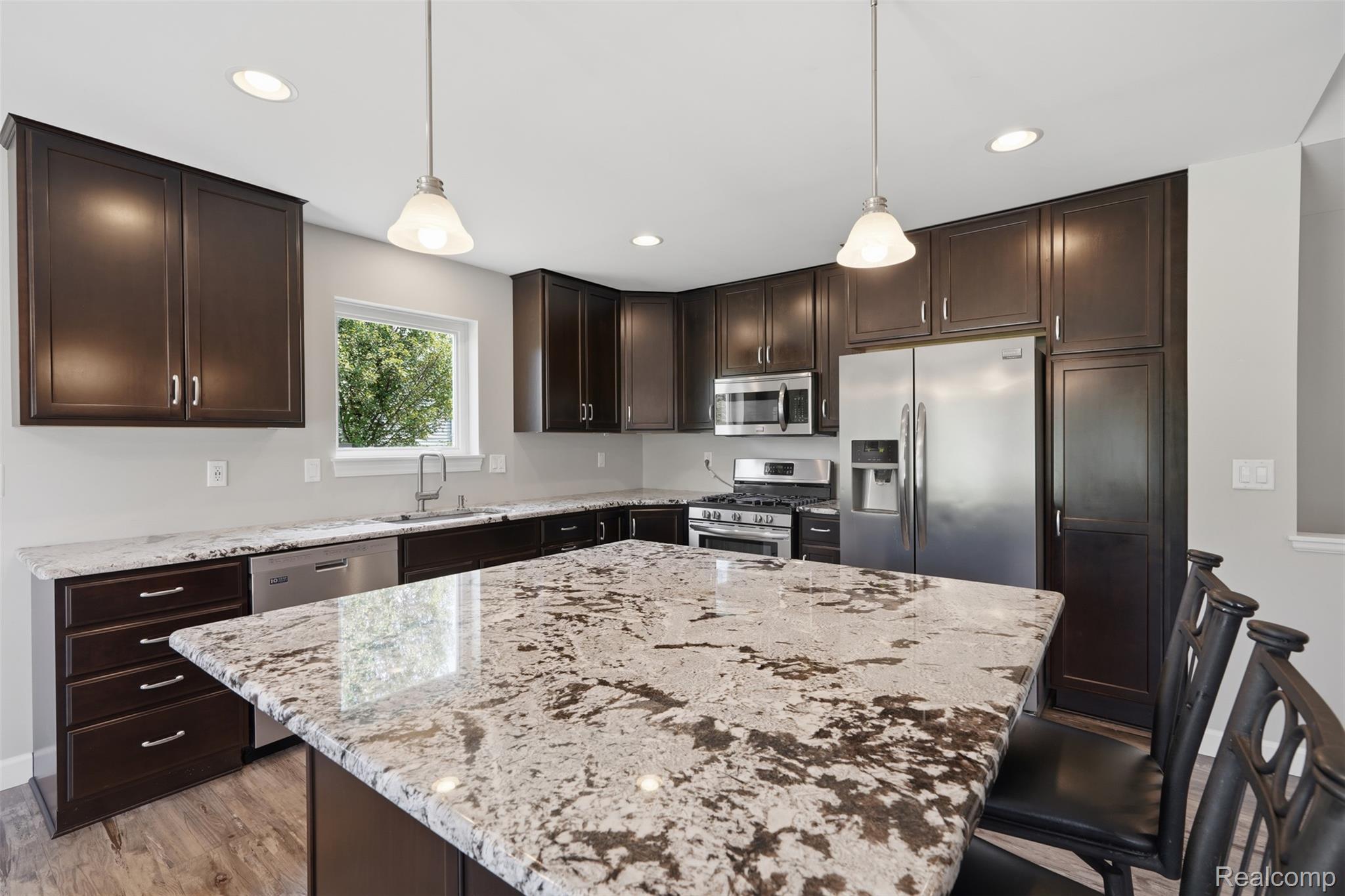 665 Marblewood Lane Property Photo 16