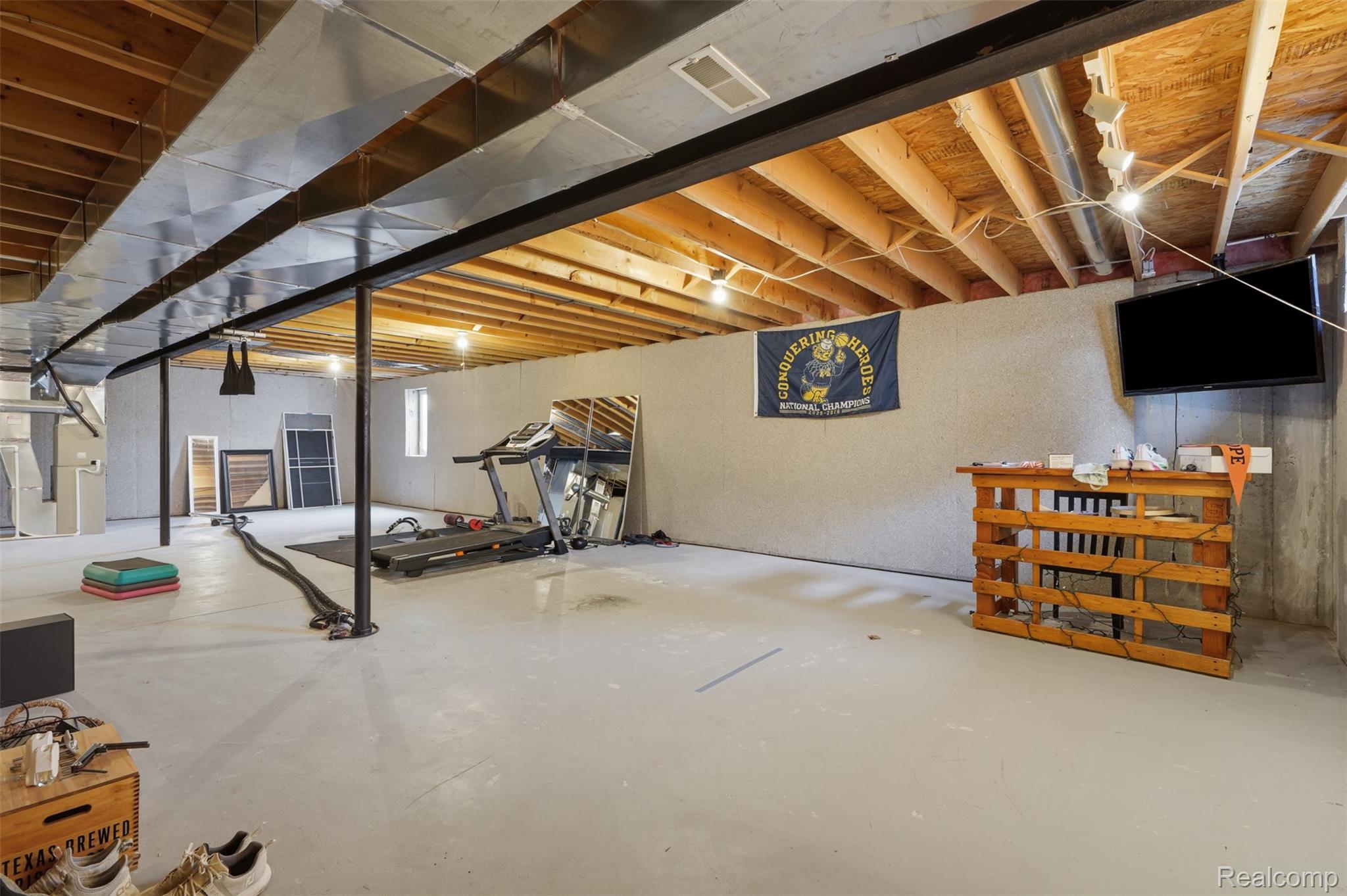 665 Marblewood Lane Property Photo 29