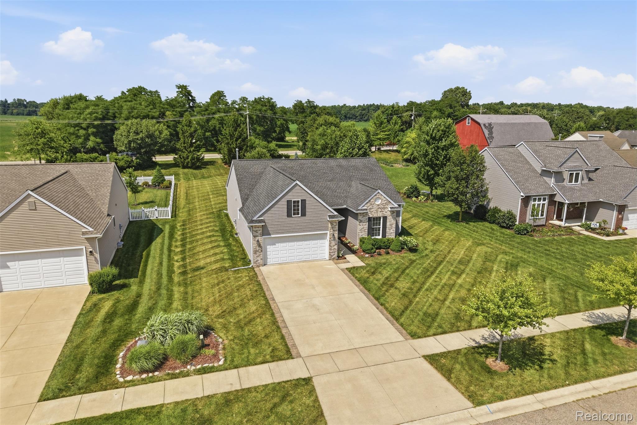 665 Marblewood Lane Property Photo 37