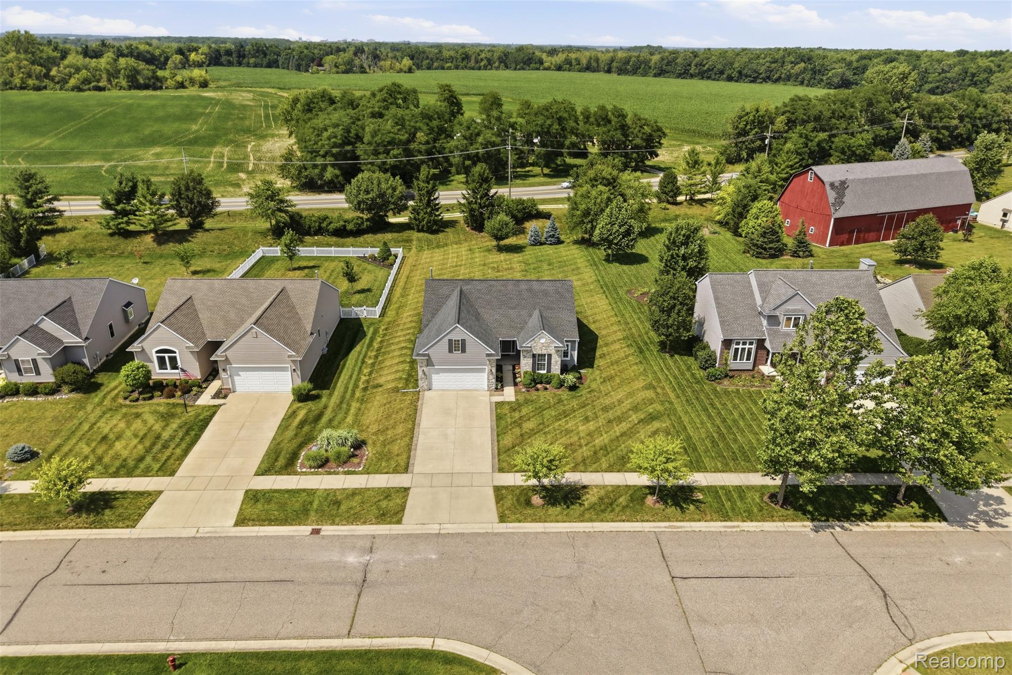 665 Marblewood Lane Property Photo 38