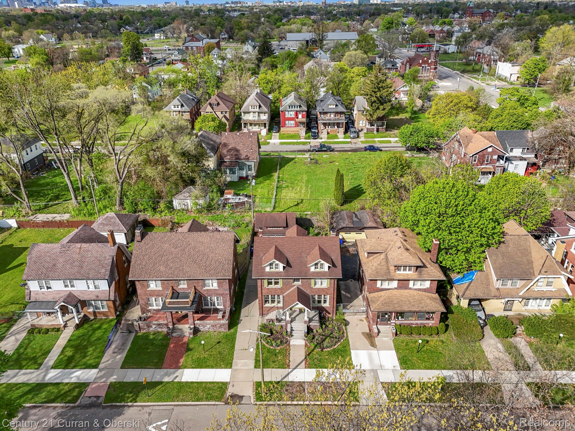 4815 Iroquois Street Property Photo 4