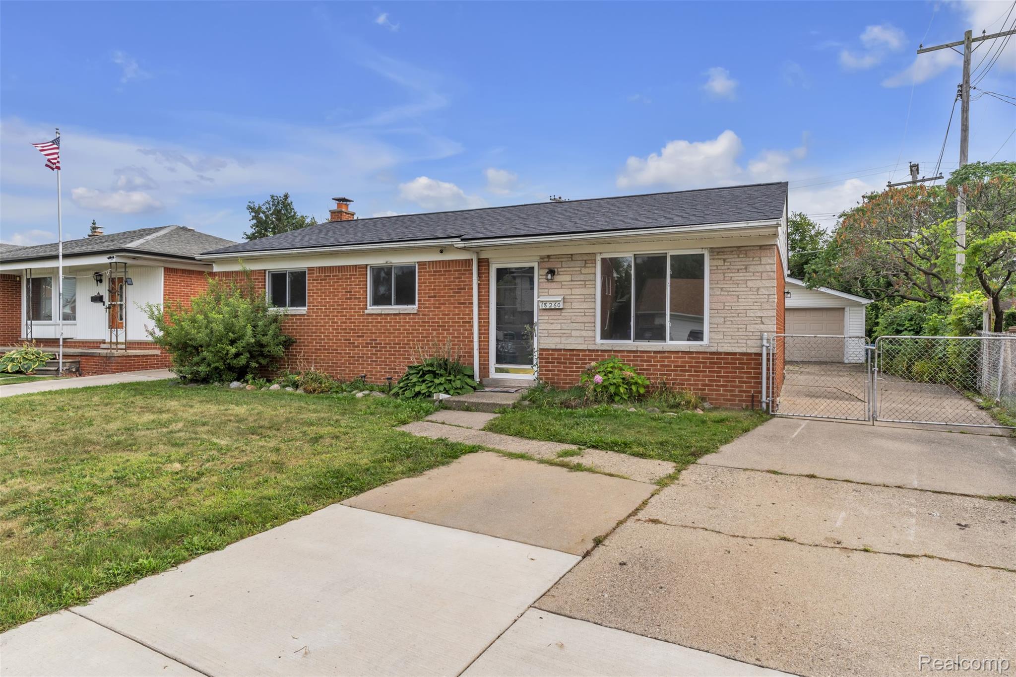 18260 Spring Court Property Photo 1