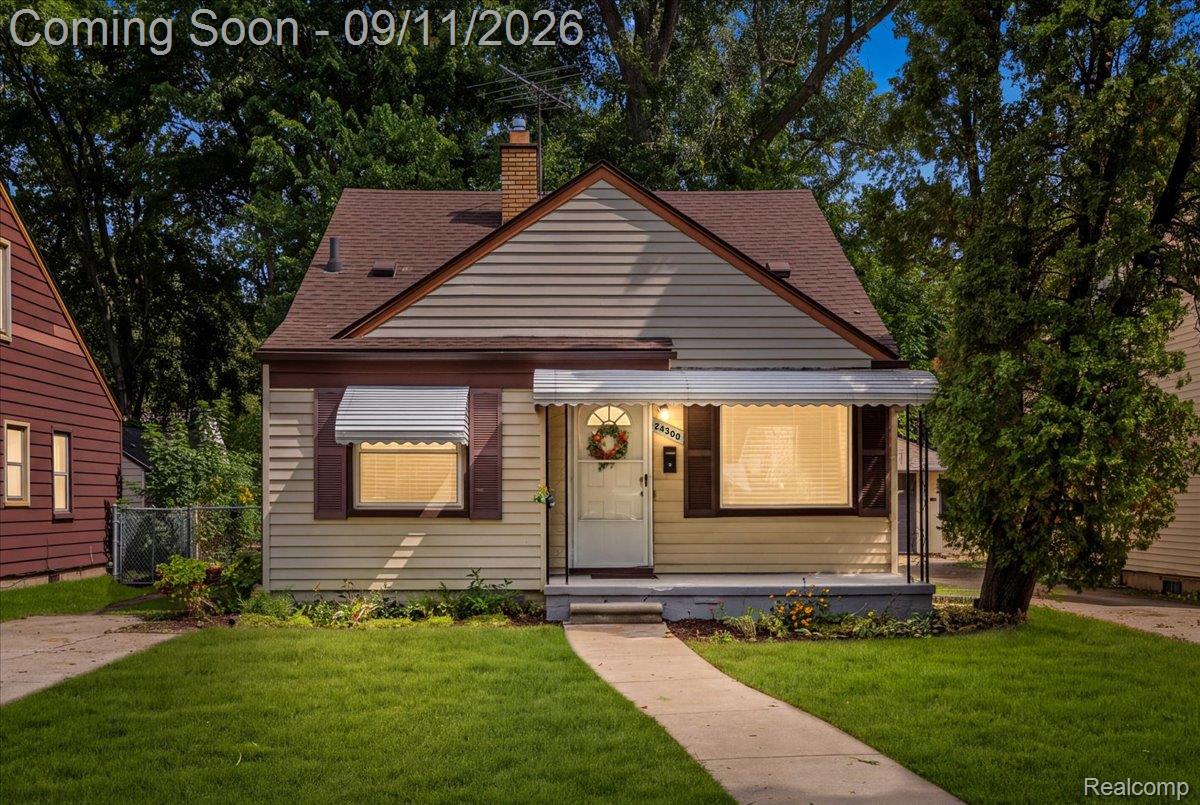 24300 Cloverlawn Street Property Photo 1
