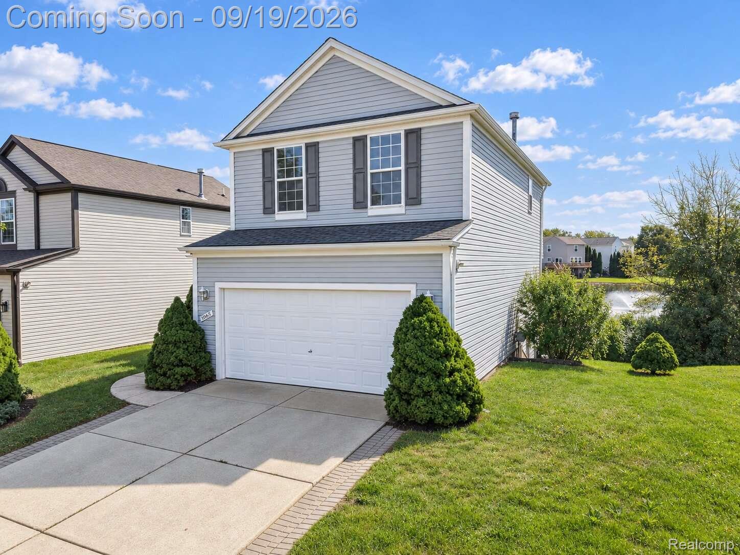 10065 Edgewater Trail Property Photo 3