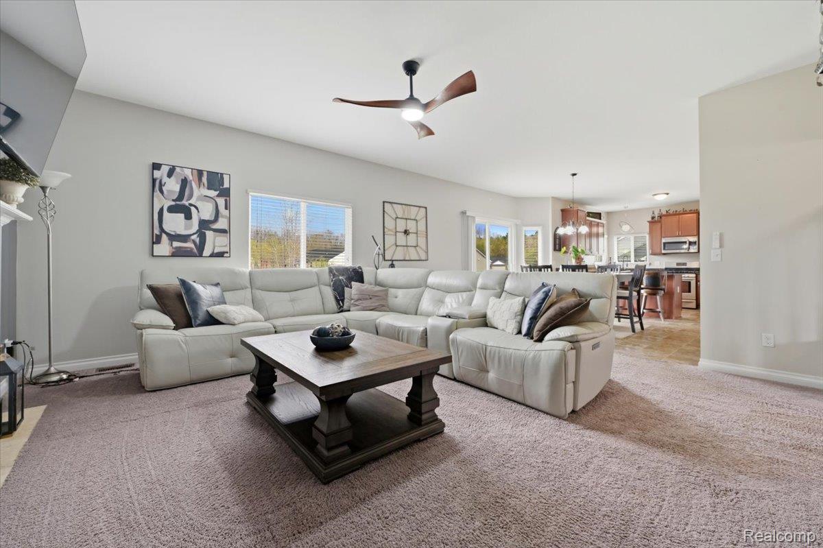 8131 Peninsula Circle Property Photo 16