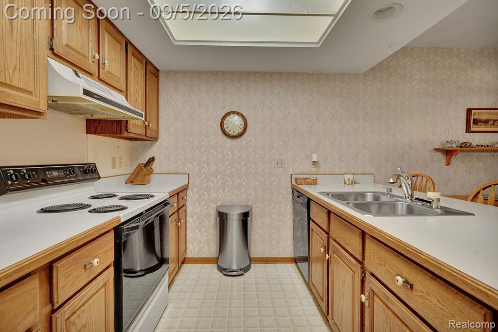 5439 Hickory Circle Property Photo 11