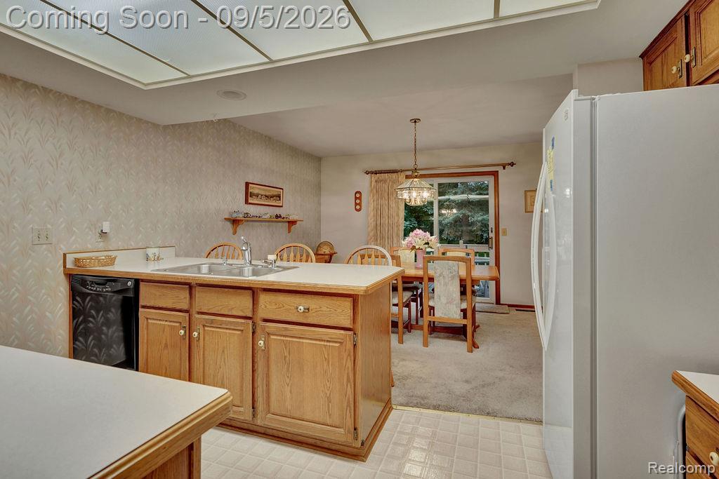 5439 Hickory Circle Property Photo 14