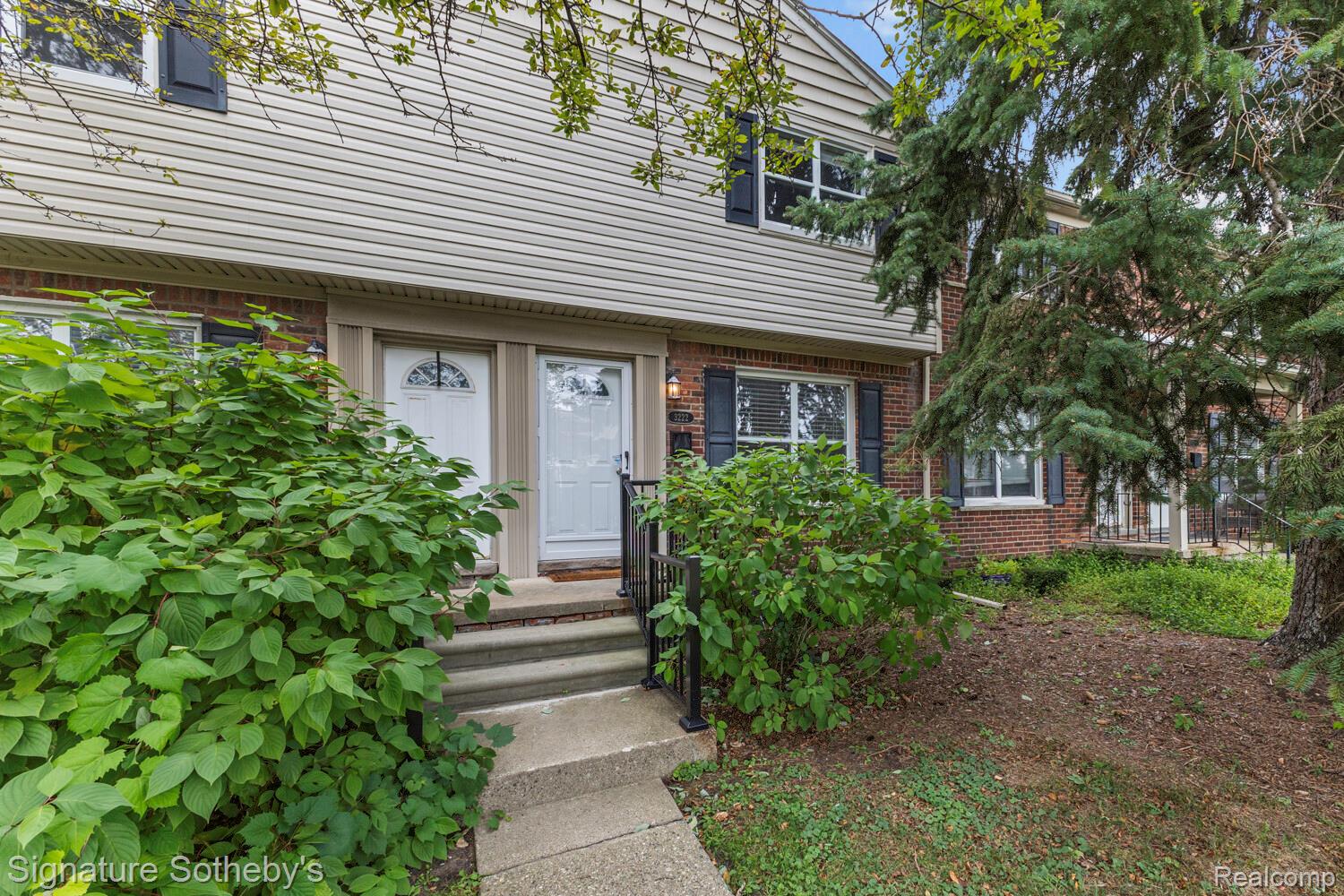 3222 Coolidge Highway Property Photo 1