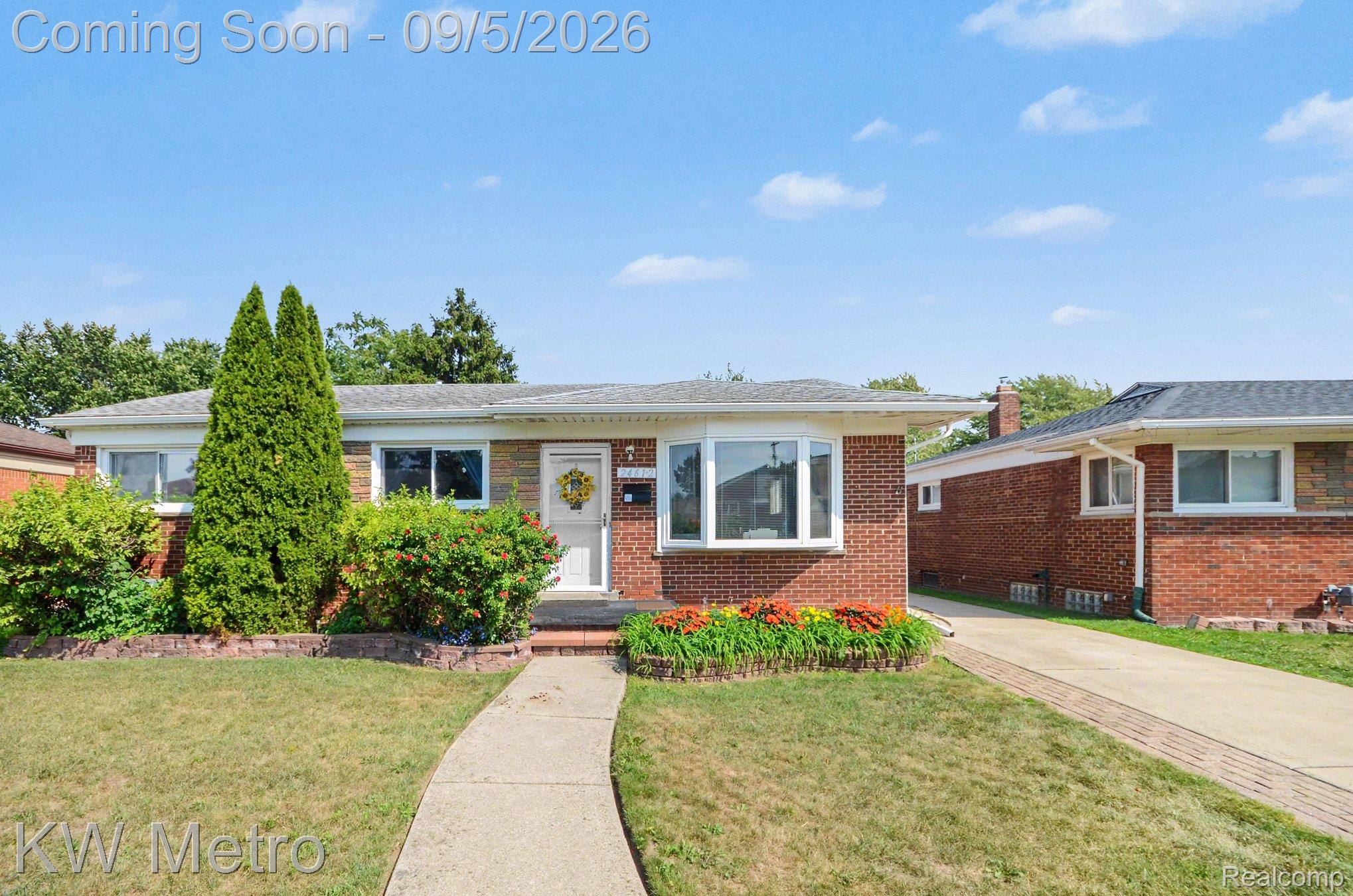 24612 Rosalind Avenue Property Photo 1
