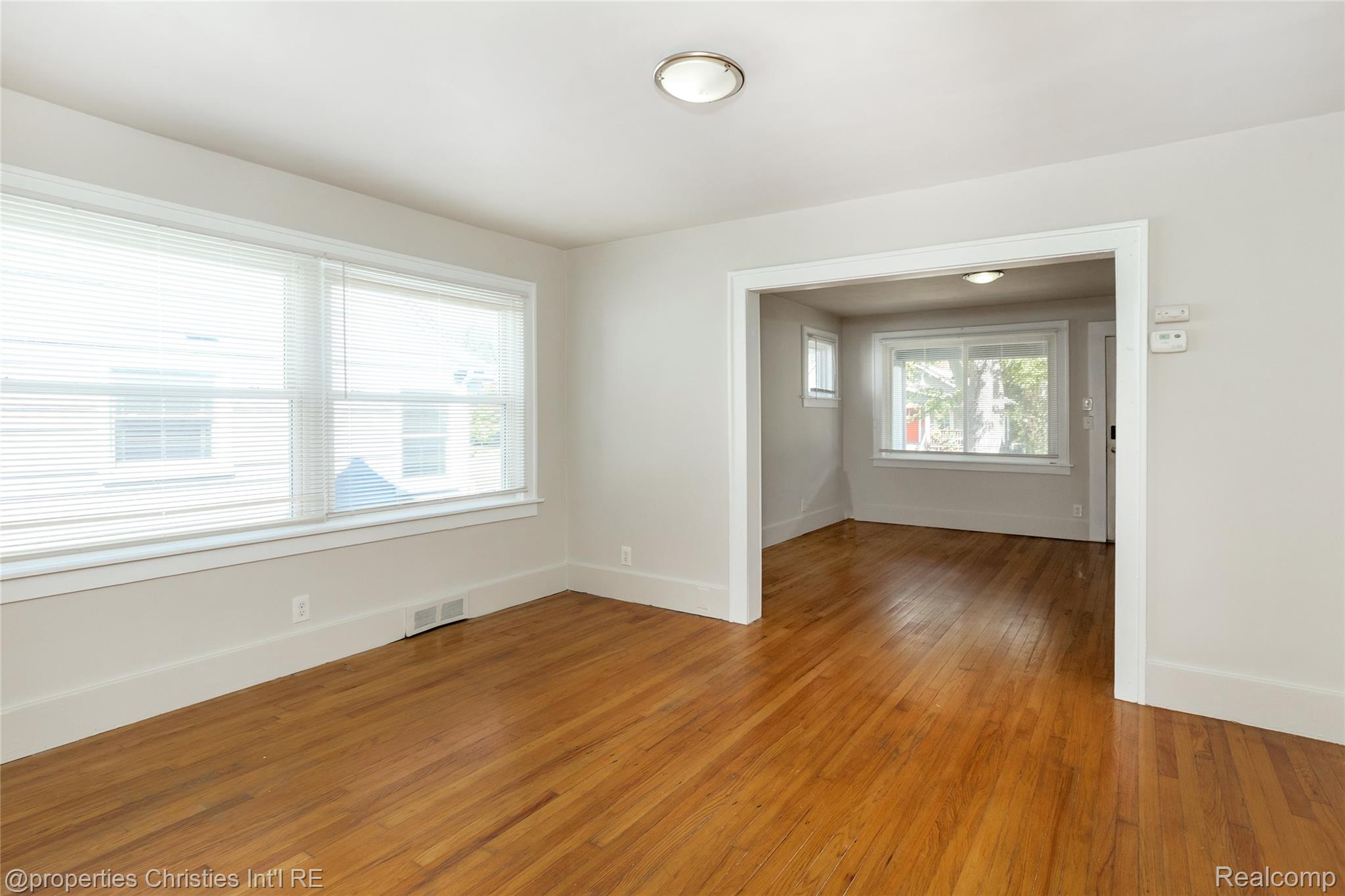 316 Spencer Street Property Photo 5