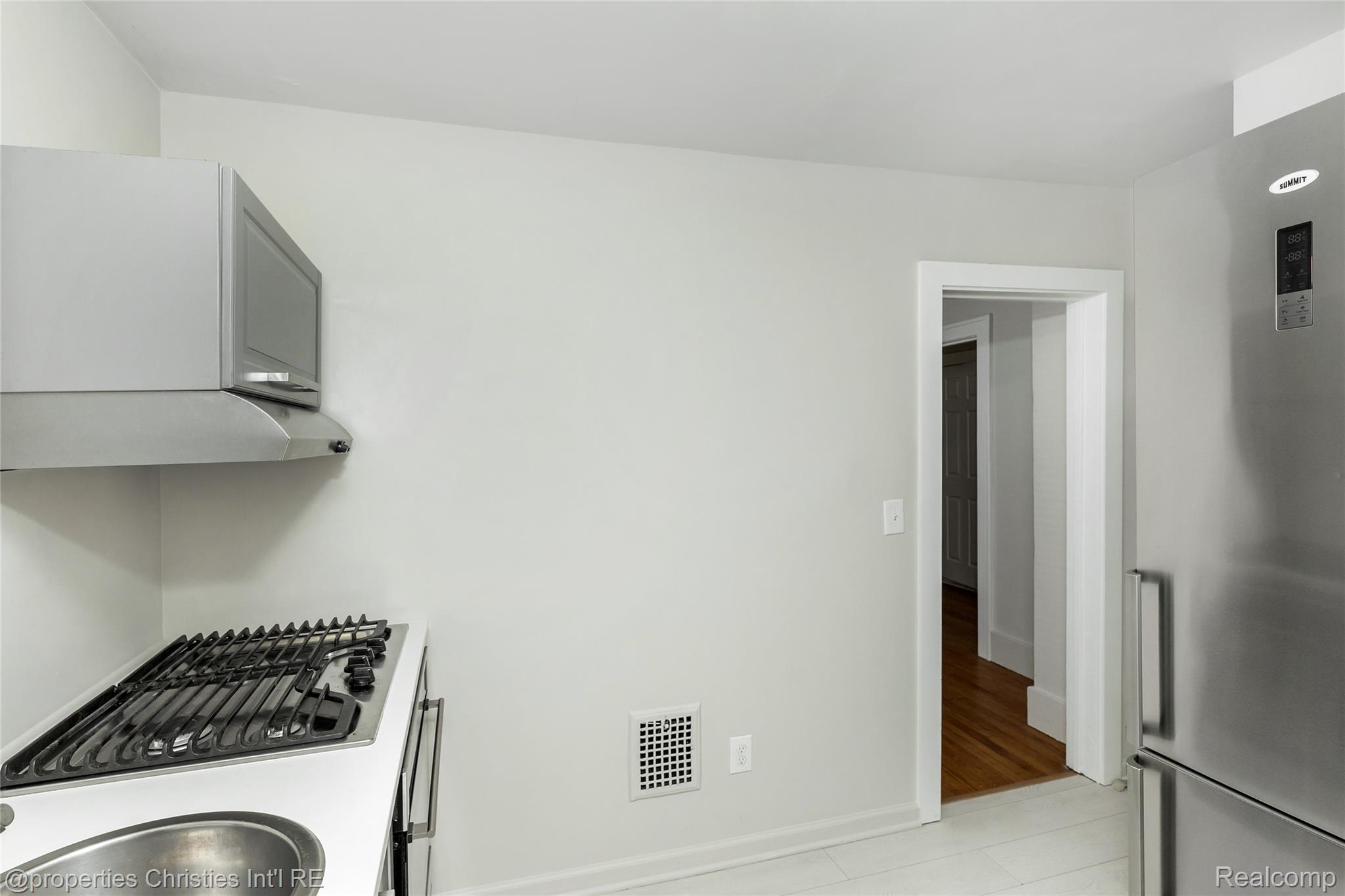 316 Spencer Street Property Photo 10