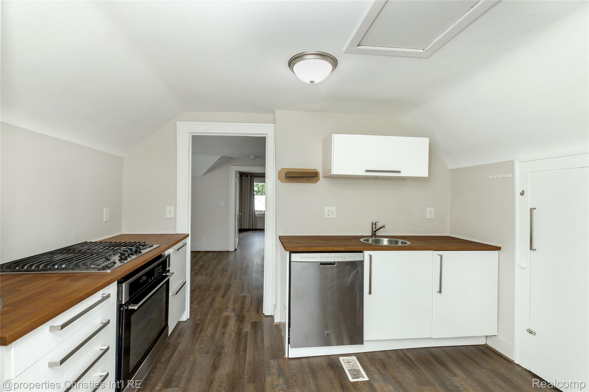 316 Spencer Street Property Photo 19