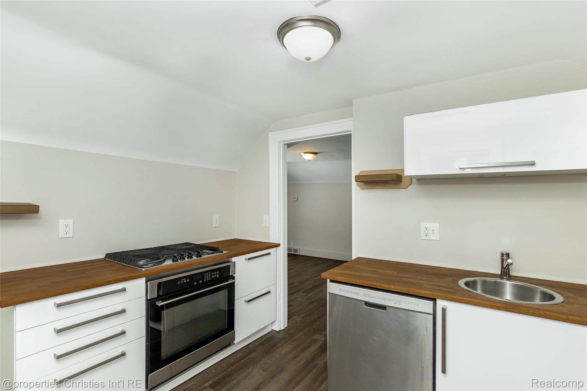 316 Spencer Street Property Photo 20