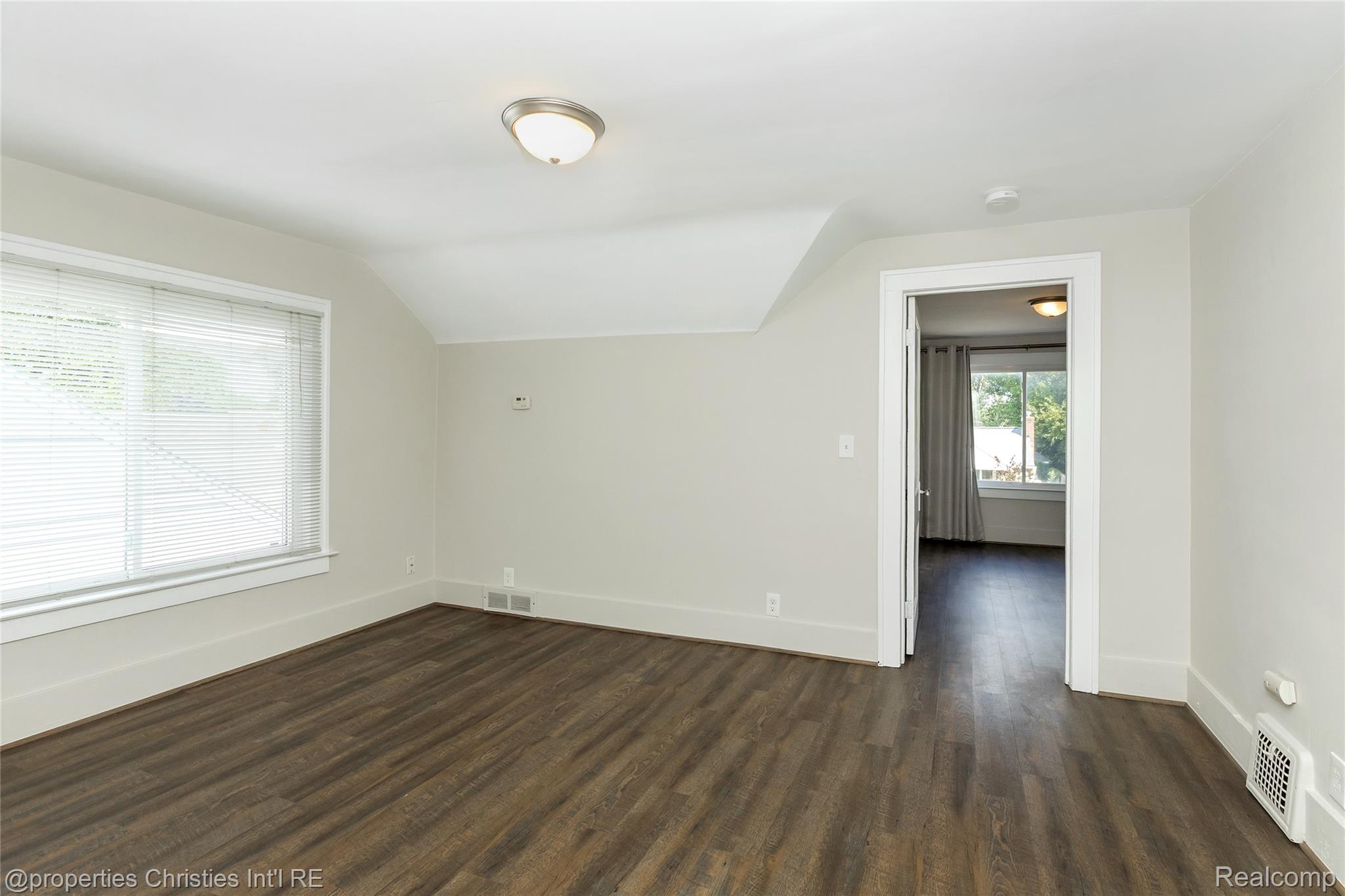 316 Spencer Street Property Photo 25