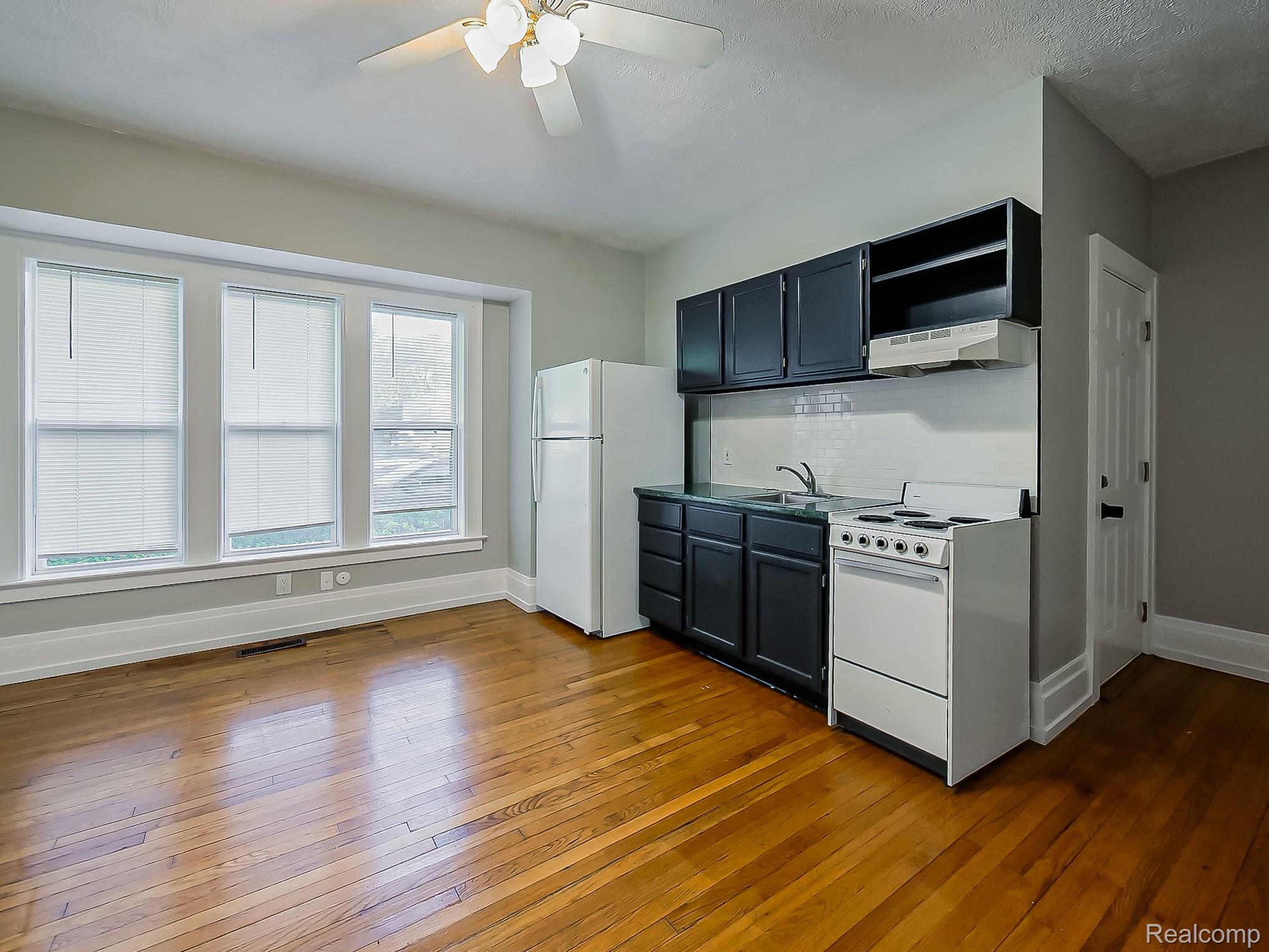3160 Dixie Highway A Property Photo 3