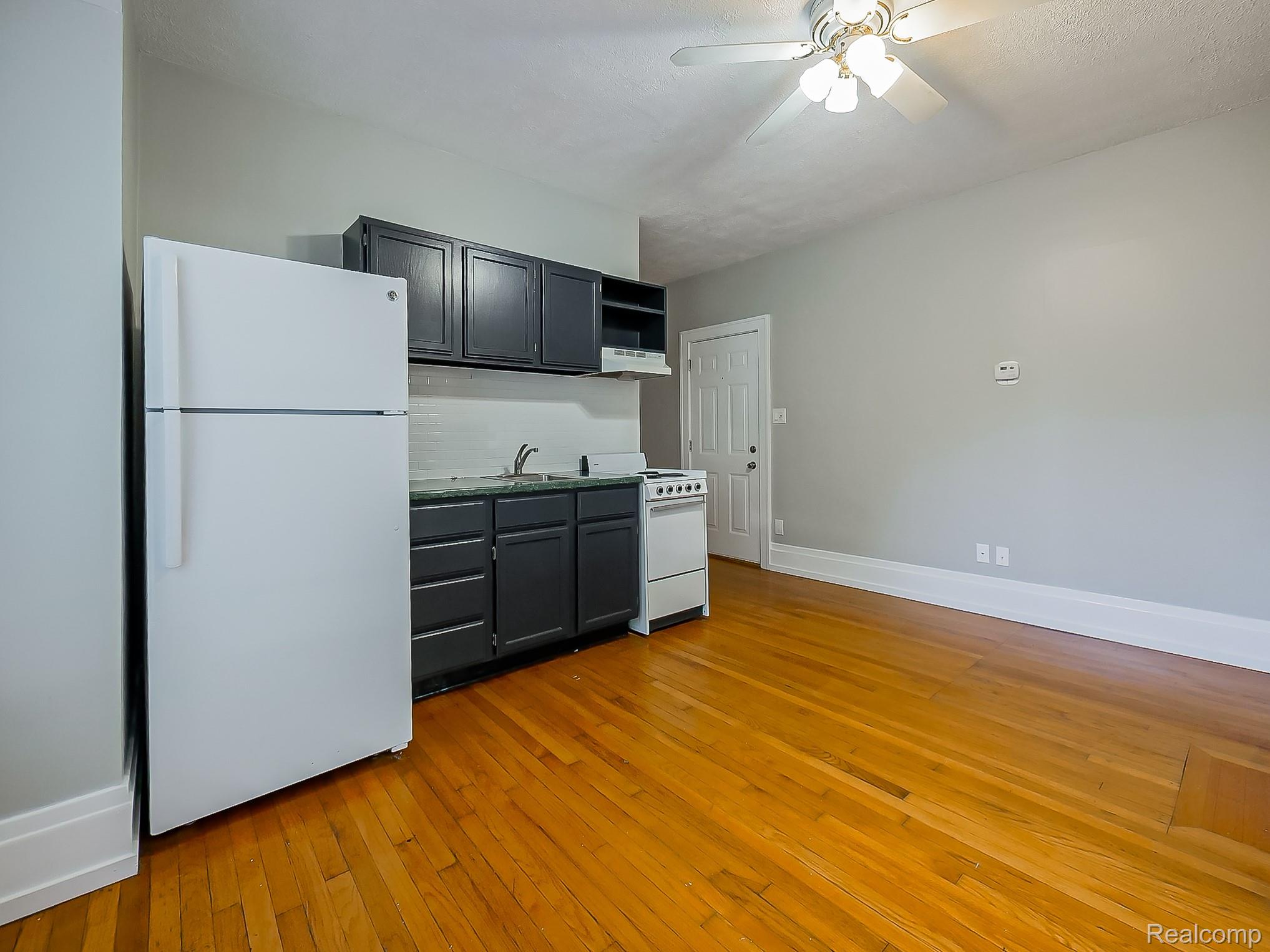 3160 Dixie Highway A Property Photo 5