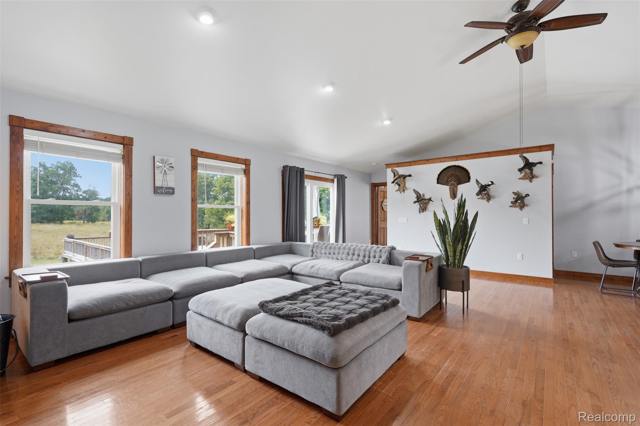 7433 Mabley Hill Road Property Photo 10