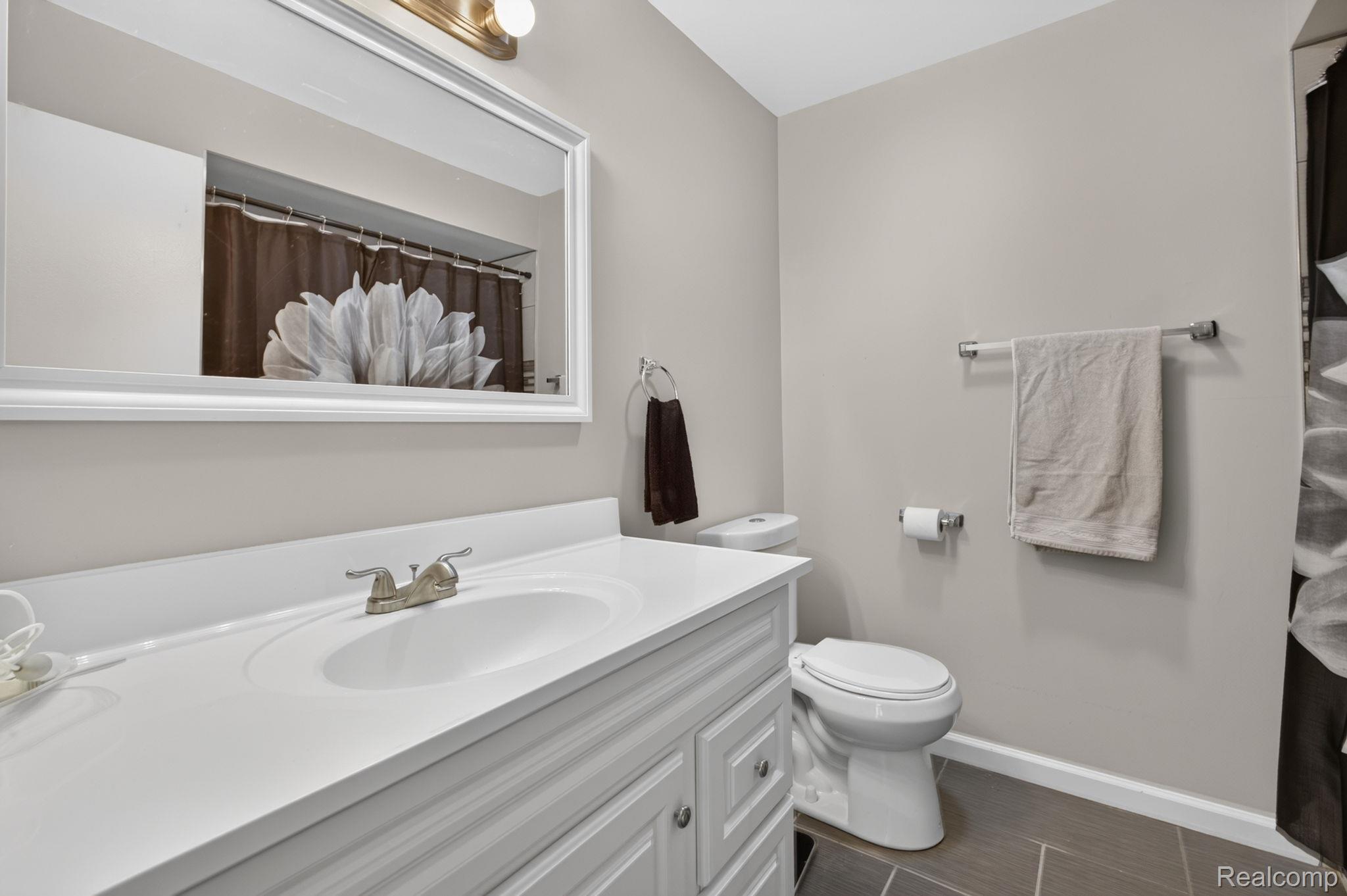 25184 Maplebrooke Drive Property Photo 27