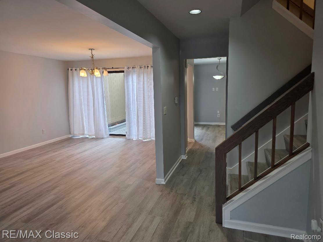 1806 S Hill Boulevard Property Photo 6