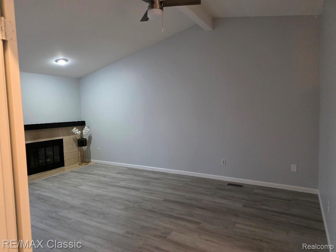 1806 S Hill Boulevard Property Photo 13