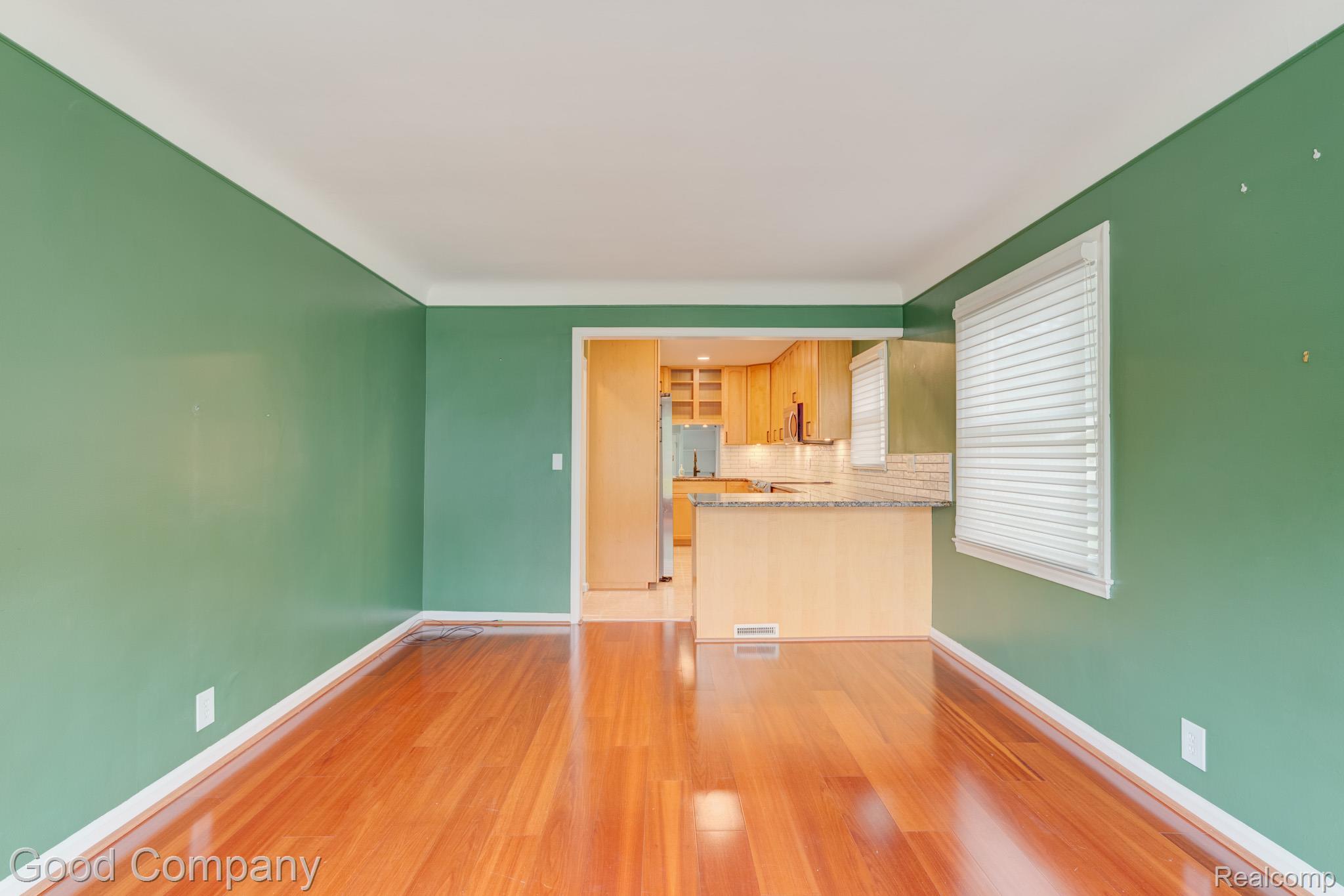 1024 Wyandotte Avenue Property Photo 5