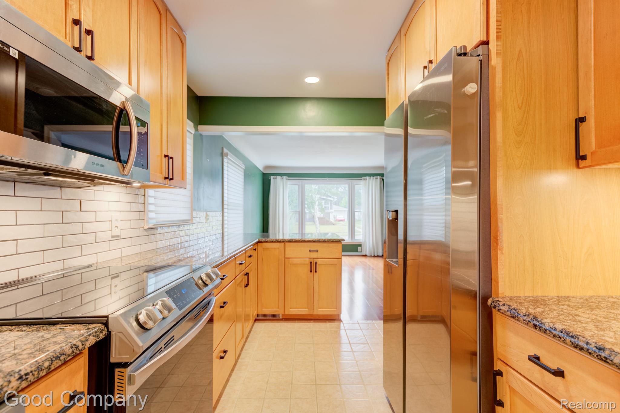 1024 Wyandotte Avenue Property Photo 13