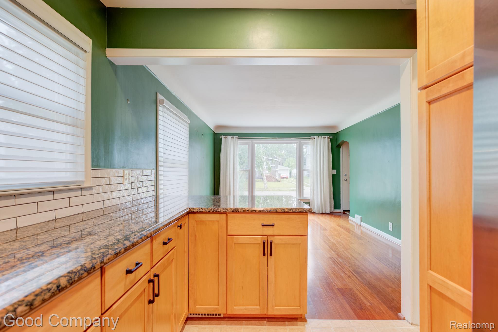1024 Wyandotte Avenue Property Photo 14
