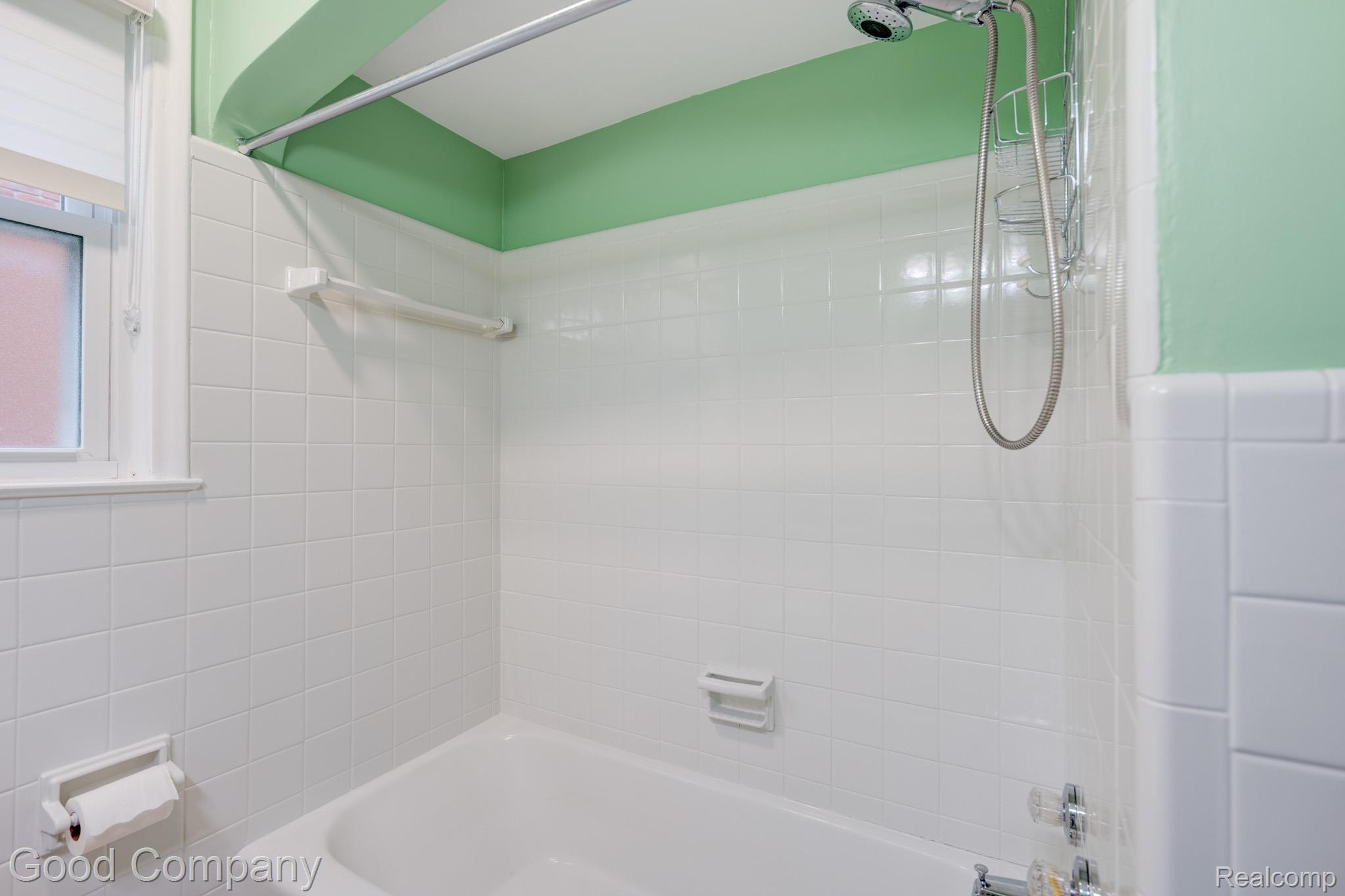 1024 Wyandotte Avenue Property Photo 26