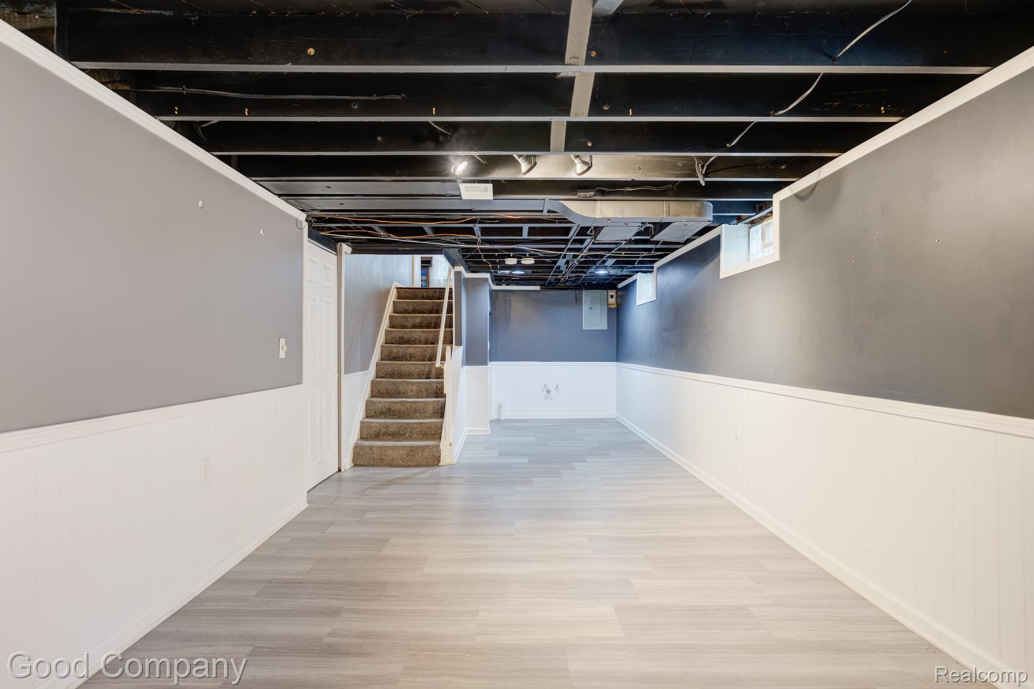 1024 Wyandotte Avenue Property Photo 37