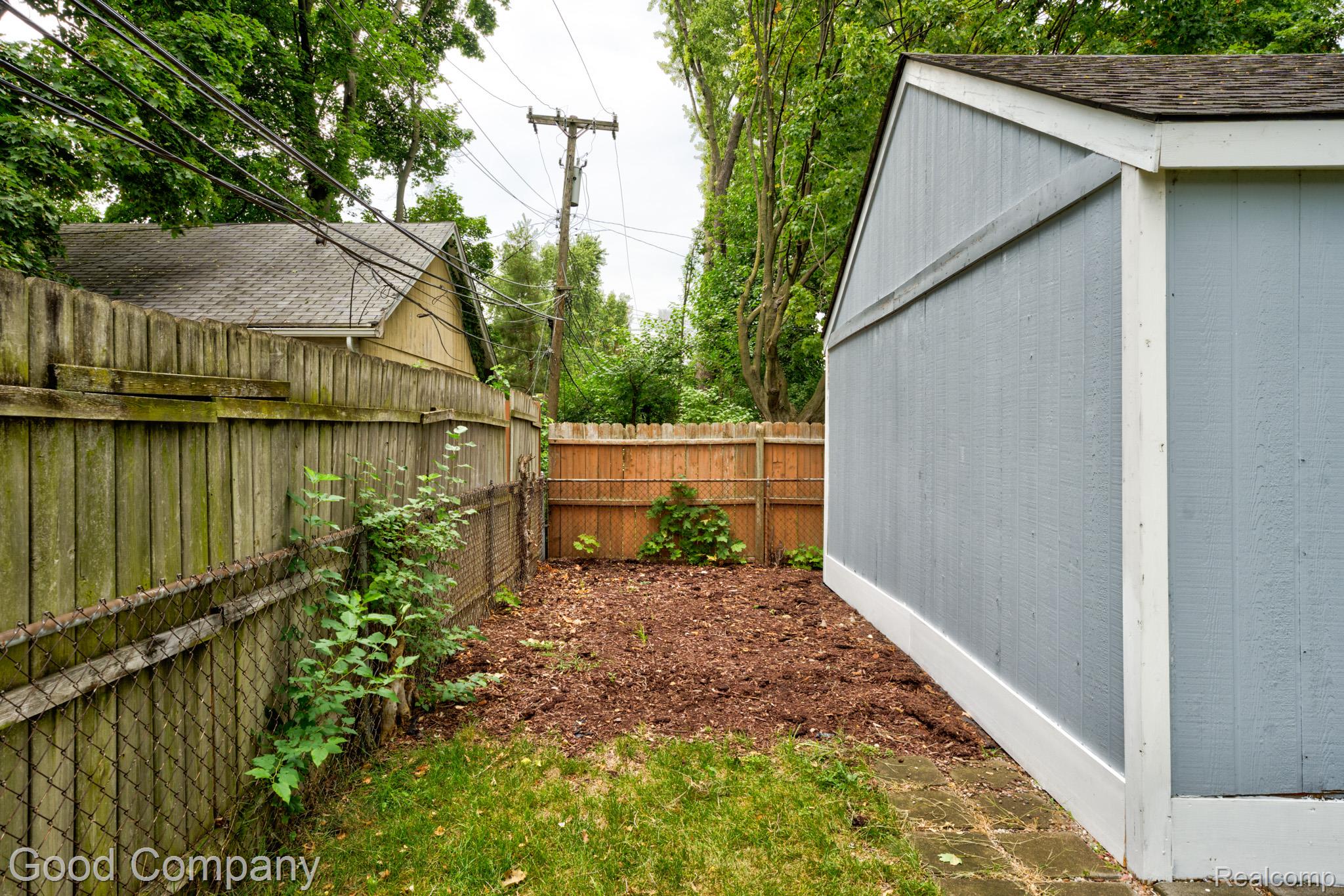 1024 Wyandotte Avenue Property Photo 46